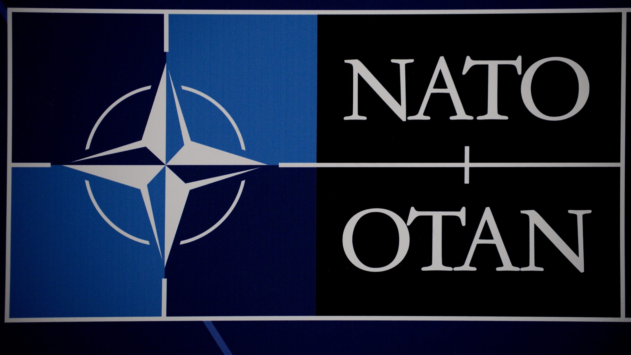 Logo NATO