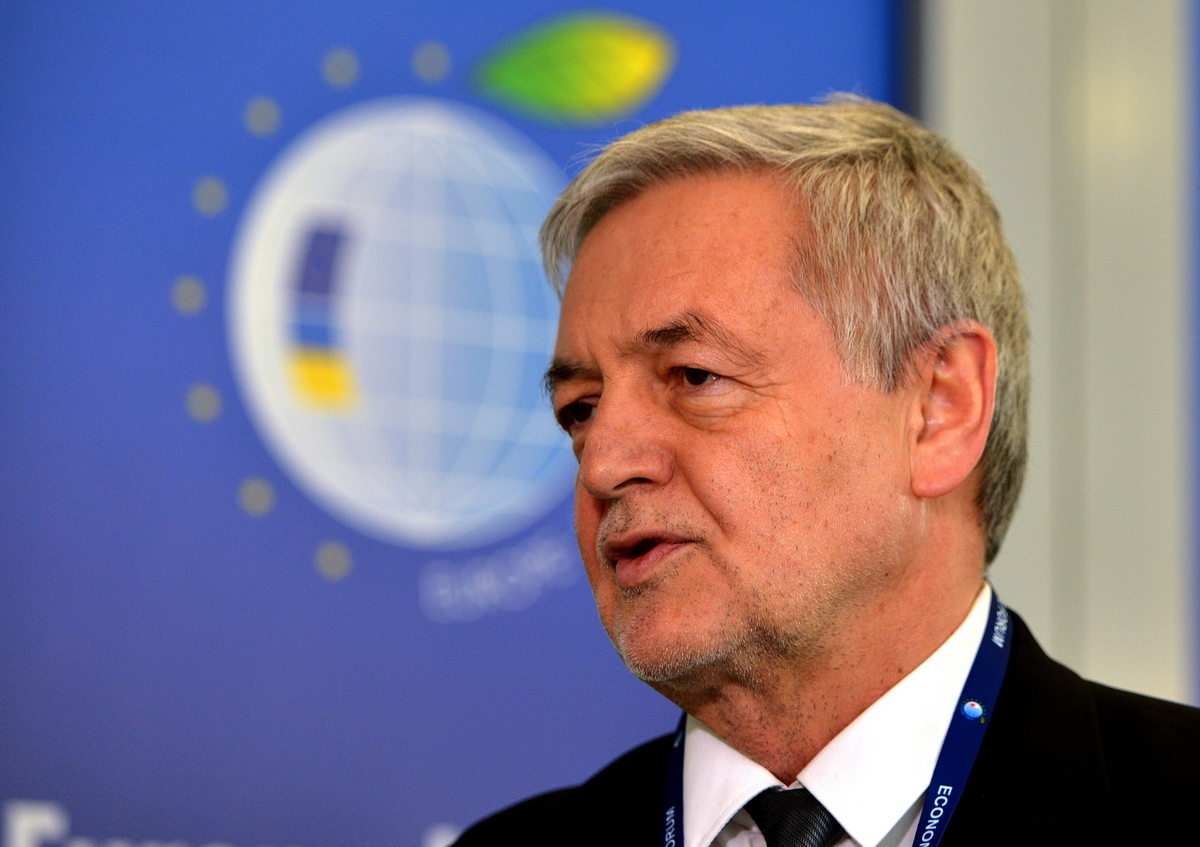 Jan Piekło, ambasador RP na Ukrainie