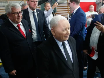 Jarosław Kaczyński i Ryszard Czarnecki podczas spotkania z sympatykami PiS