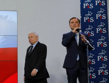 Jarosław Kaczyński i Zbigniew Ziobro podczas konferencji prasowej