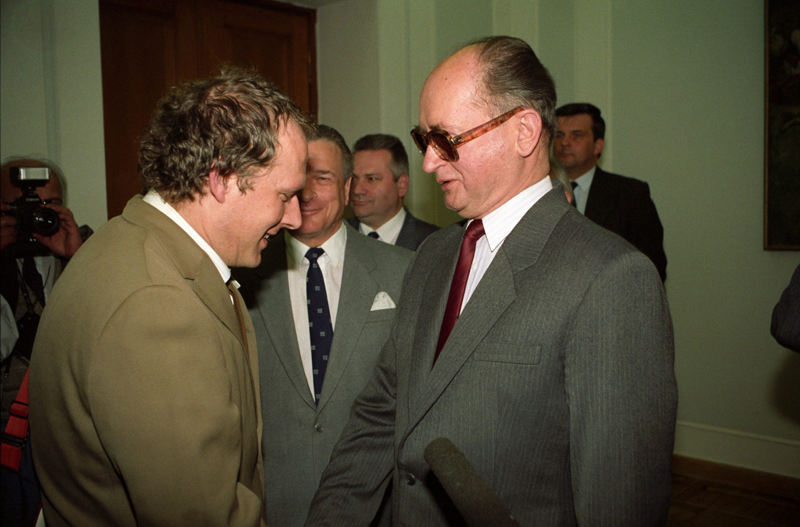 Adam Michnik i Wojciech Jaruzelski