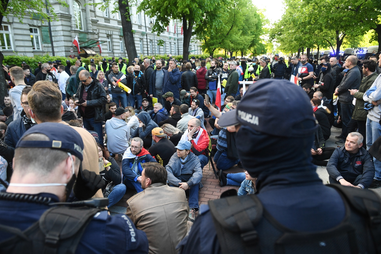 Protest przedsiębiorców przed gmachem KPRM