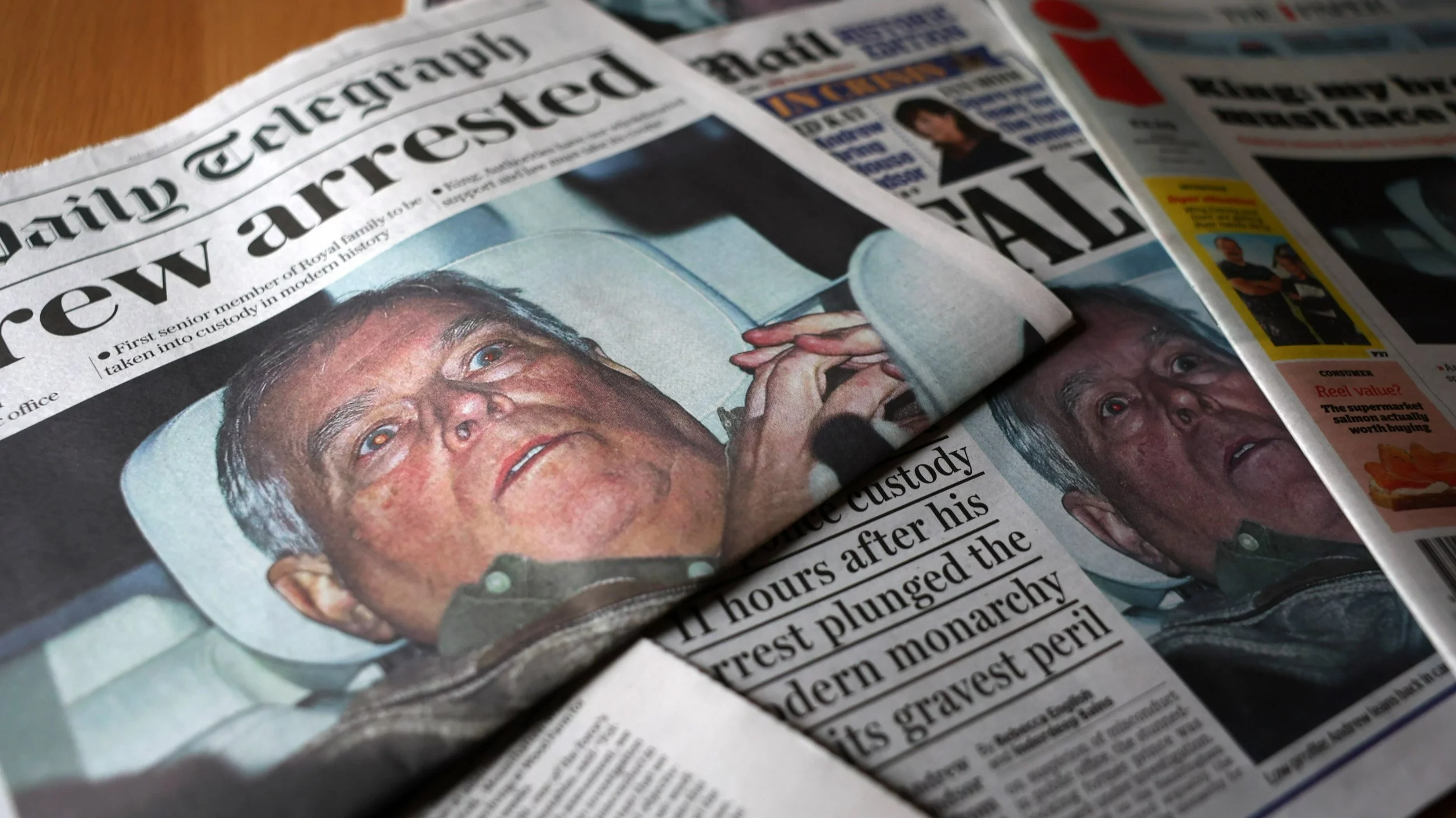 Brytyjskie gazety po aresztowaniu byłego księcia Andrzeja