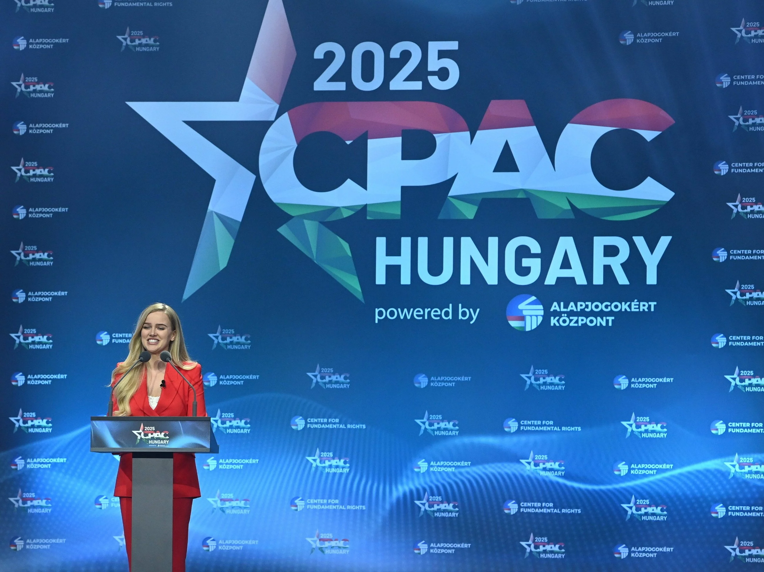 Jest data kolejnej edycji CPAC Hungary. "Żadnej migracji, żadnej wojny"