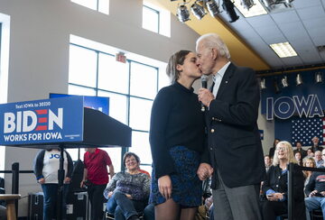 Joe Biden z wnuczką