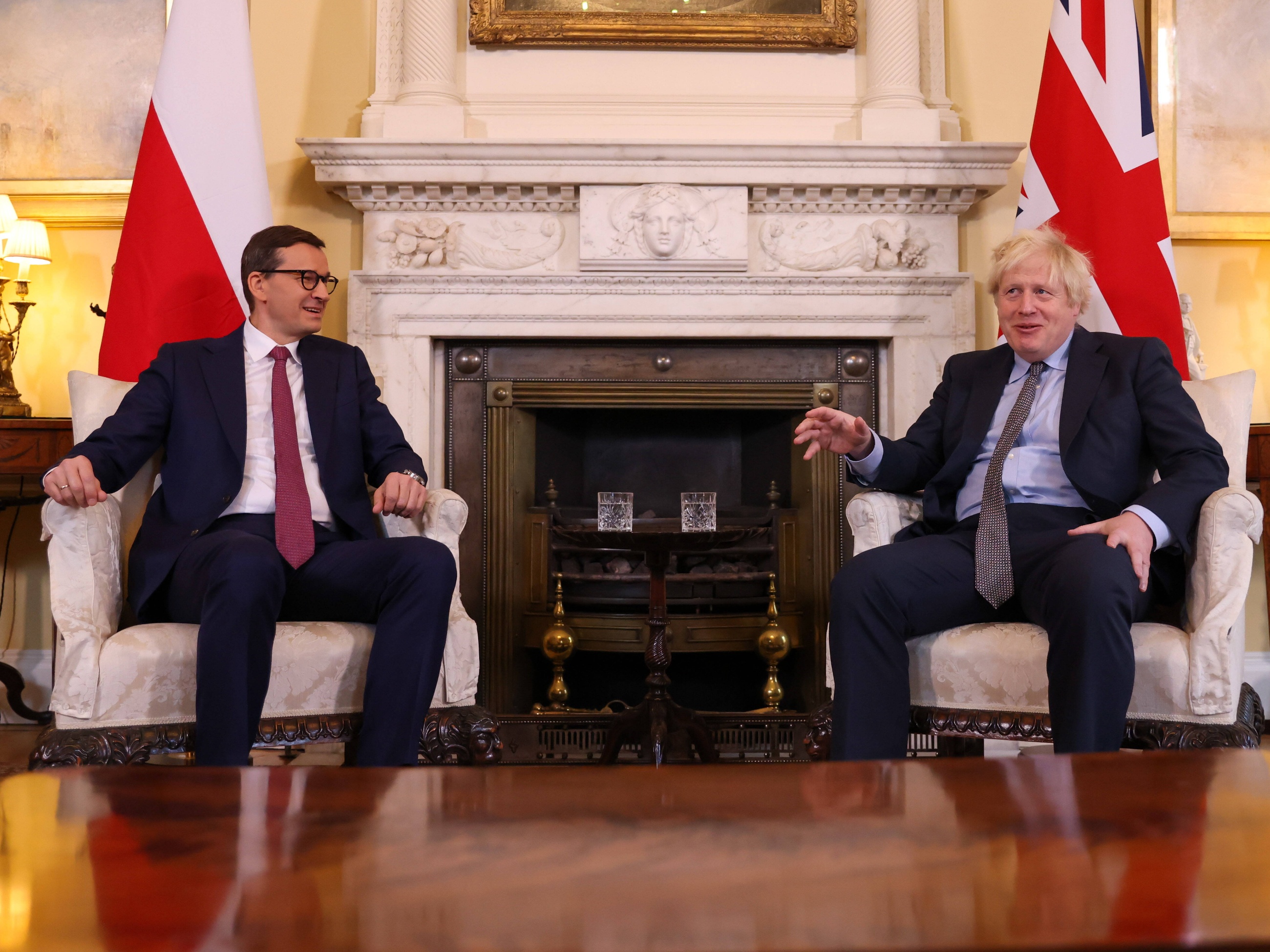 Mateusz Morawiecki i Boris Johnson