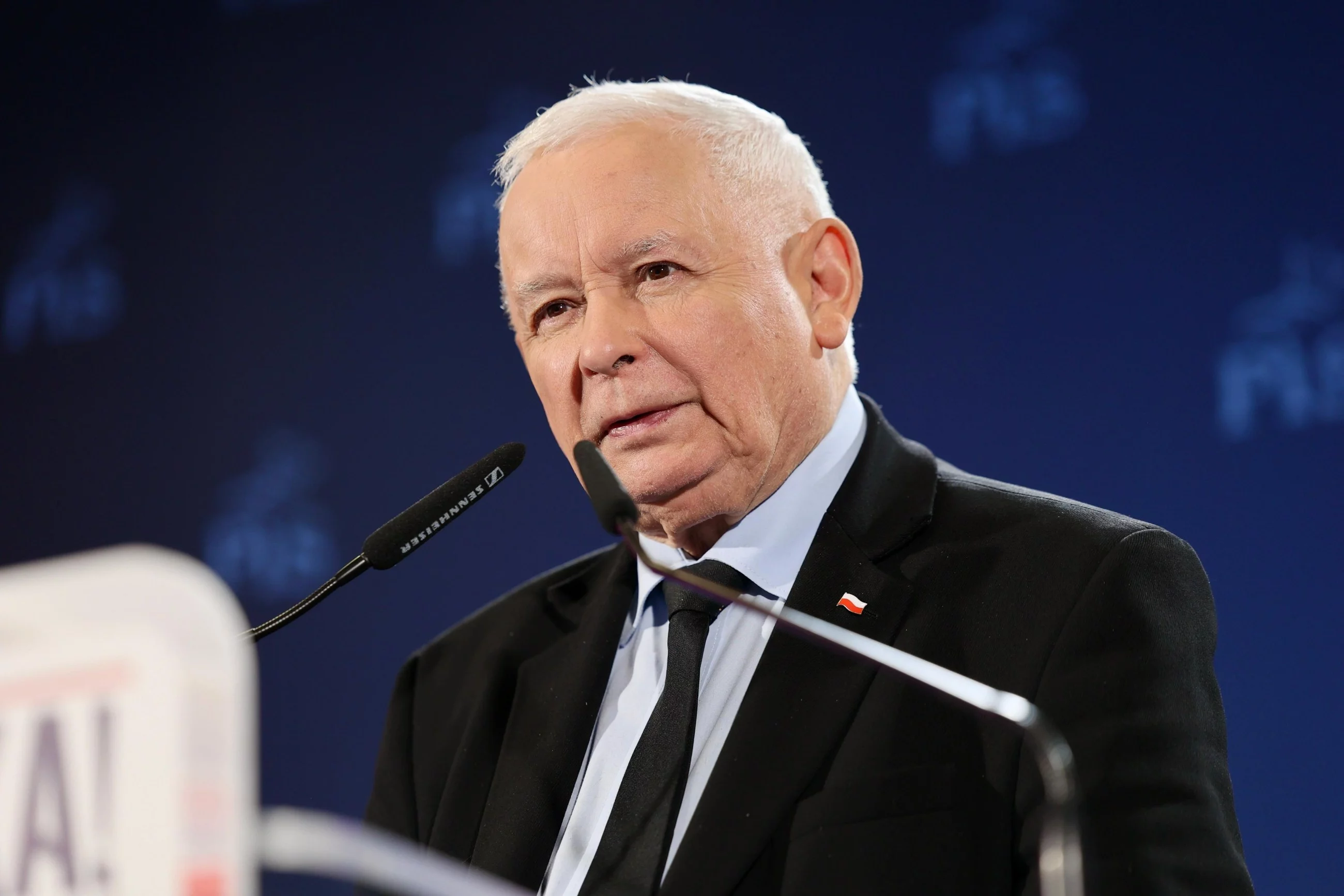 Kaczyński: choćby w takiej sprawie będą odwracać kota ogonem