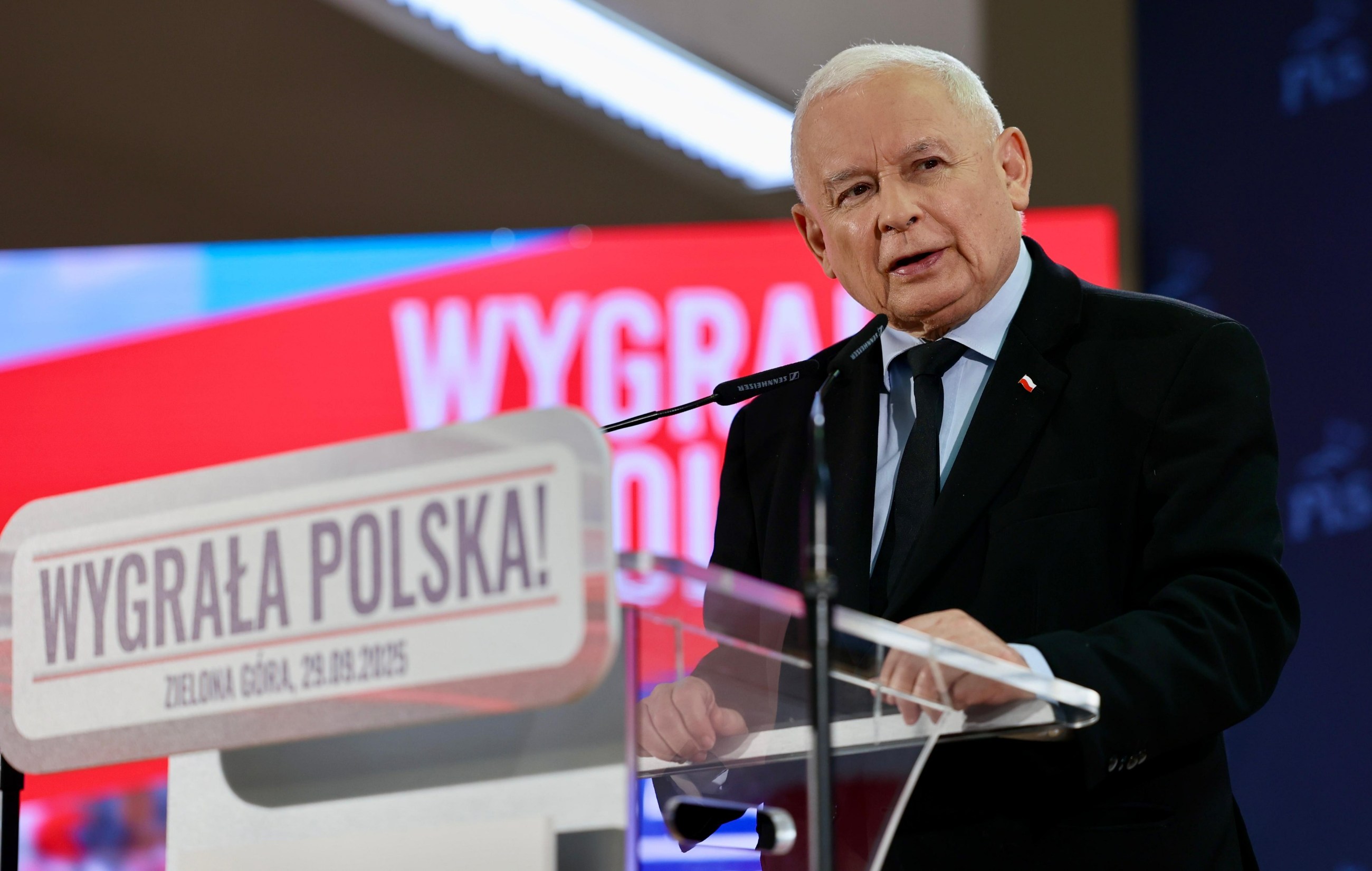 Prezes PiS alarmuje: W tej chwili przygotowywana jest cenzura w internecie