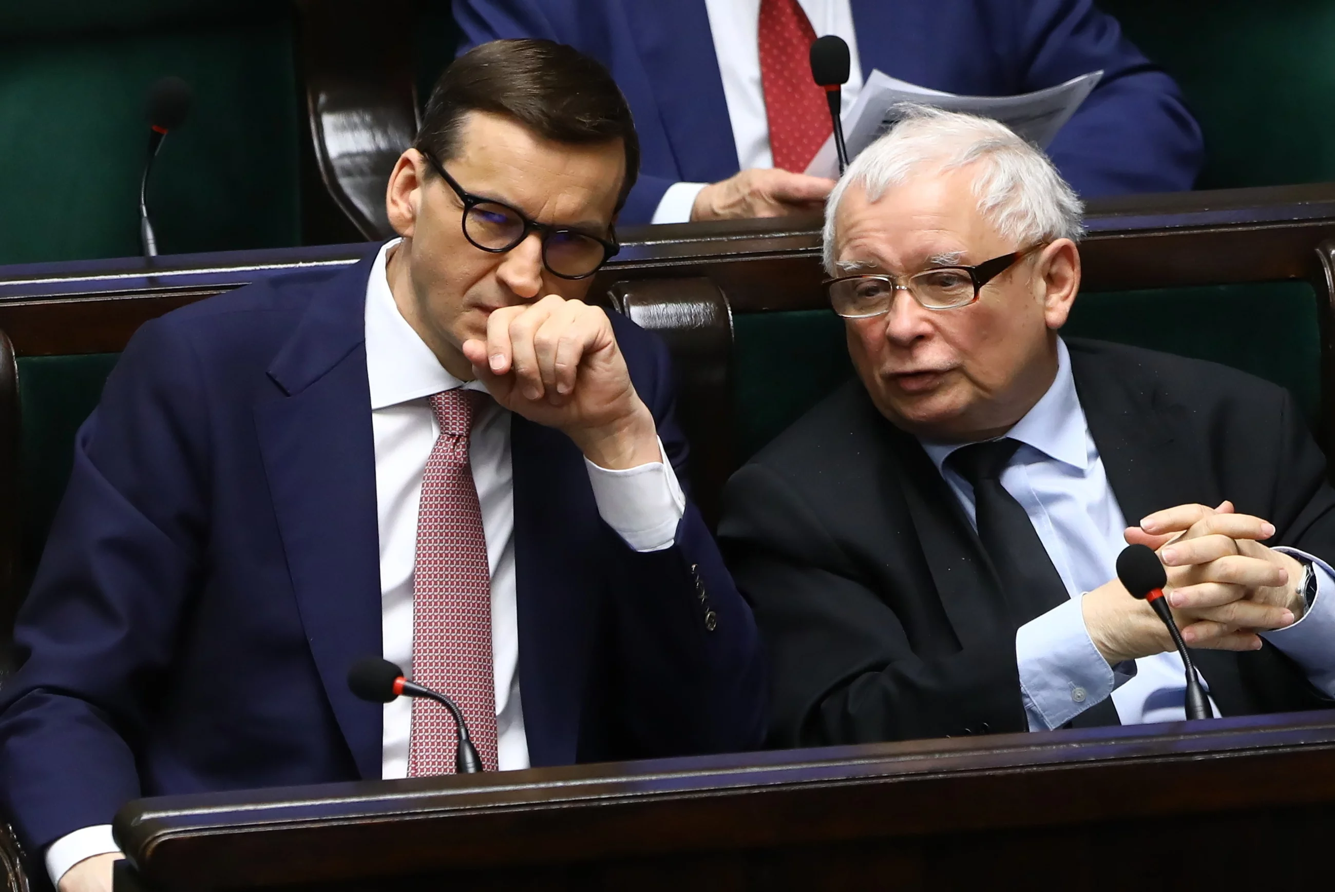 Były premier Mateusz Morawiecki i prezes PiS Jarosław Kaczyński