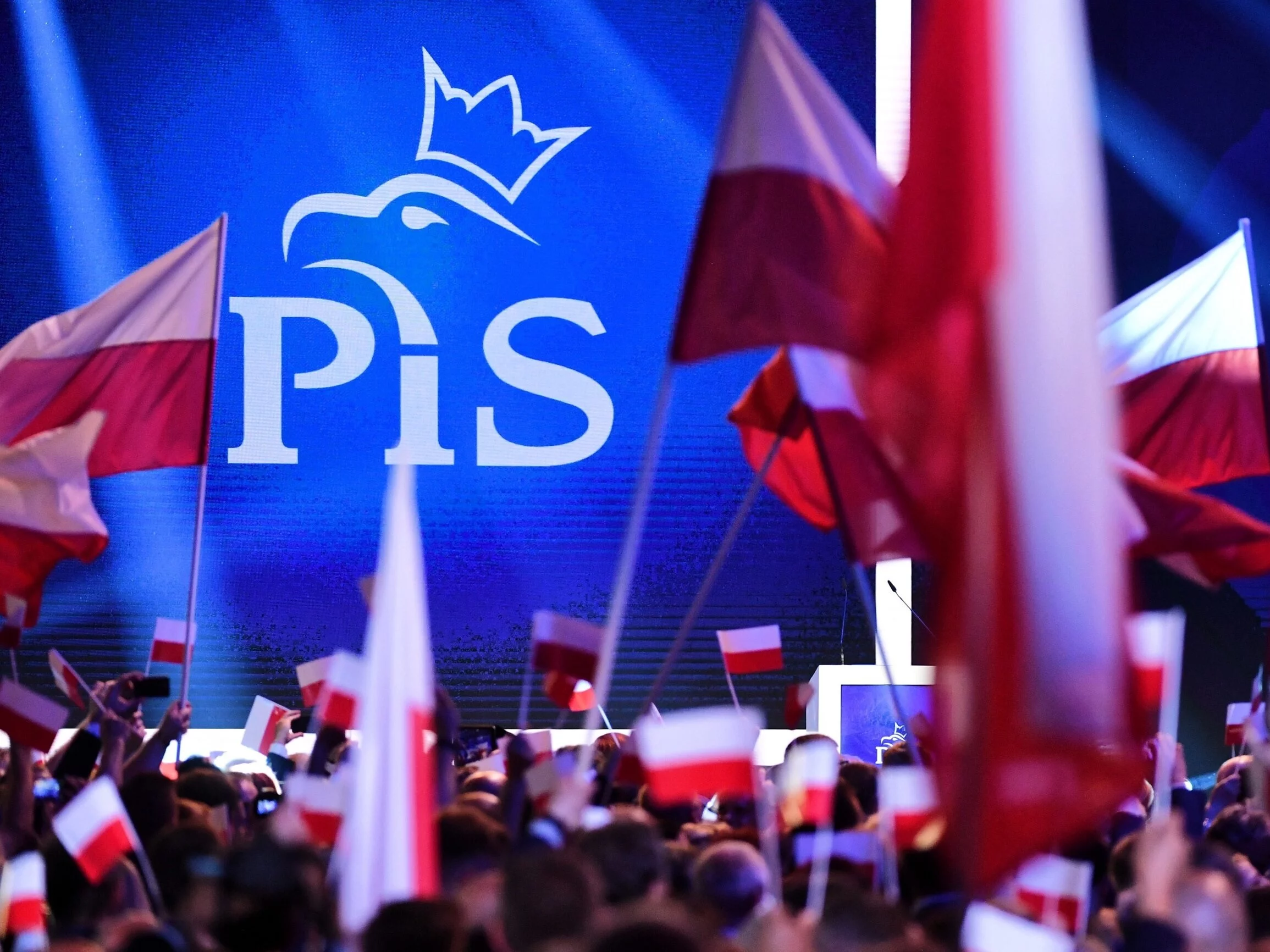 Качиньский объявил о «модернизации» партии. Запущено приложение PiS