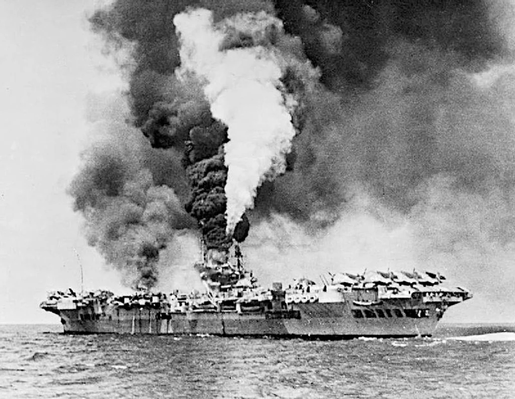 Efekt ataku kamikaze na HMS Formidable