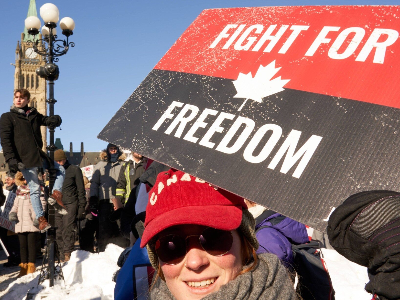 Protest w ramach Konwoju Wolności. Ottawa styczeń 2022 rok