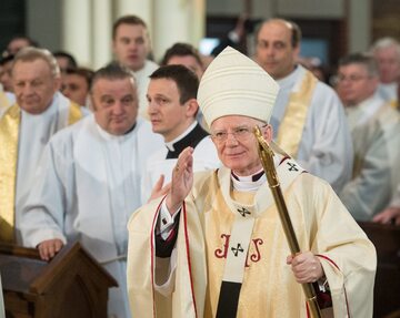 Kardynał Dziwisz odchodzi na emeryturę. Abp Marek Jędraszewski zostanie nowym metropolitą krakowskim