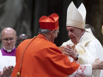 Kardynał Matteo Zuppi i papież Franciszek