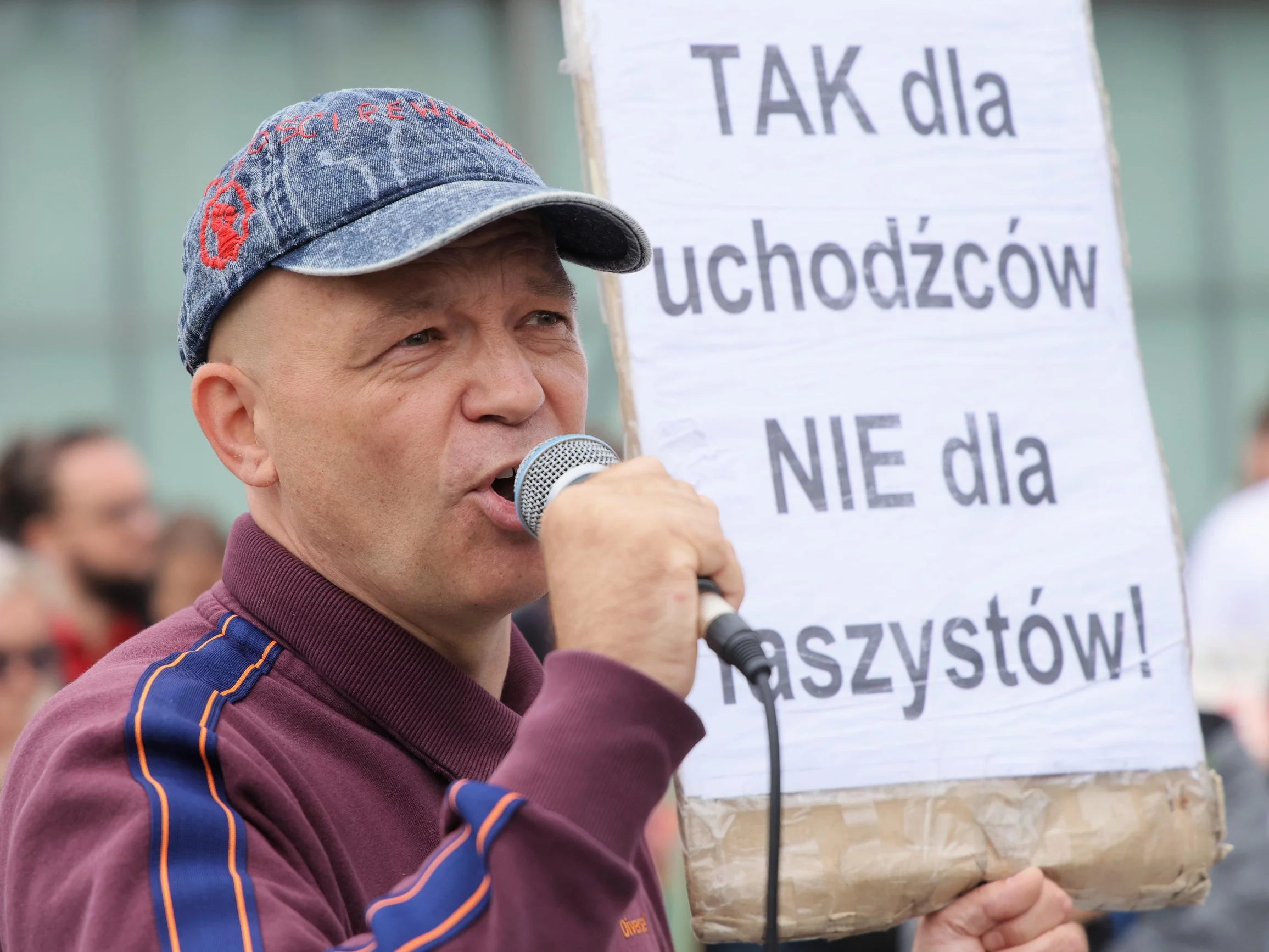 Zorganizowana przez Koalicję Antyfaszystowską kontrmanifestacja przeciwko antyimigranckiej pikiecie