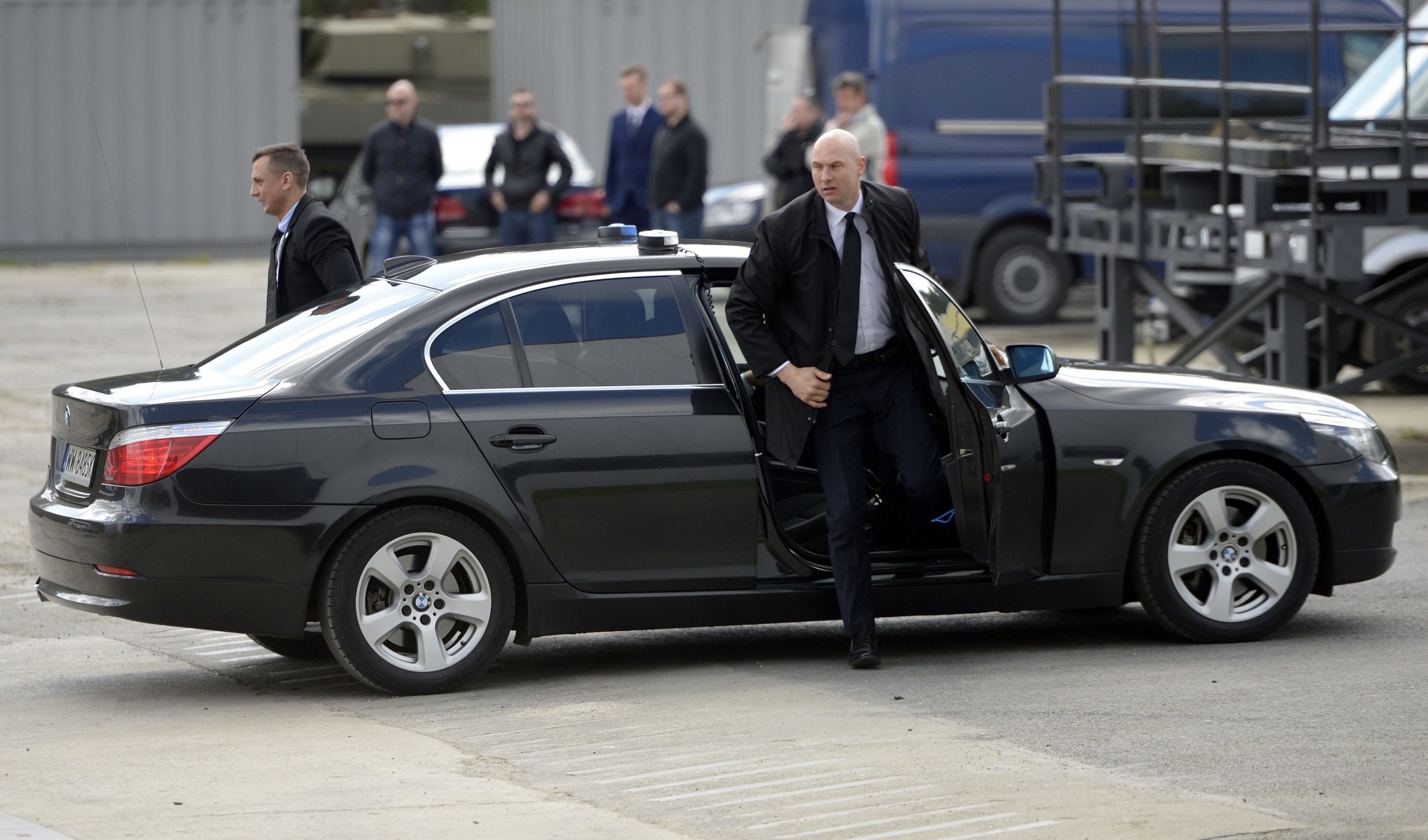 Limuzyna Biura Ochrony Rządu podczas wizyty premier Beaty Szydło w Hucie Stalowa Wola