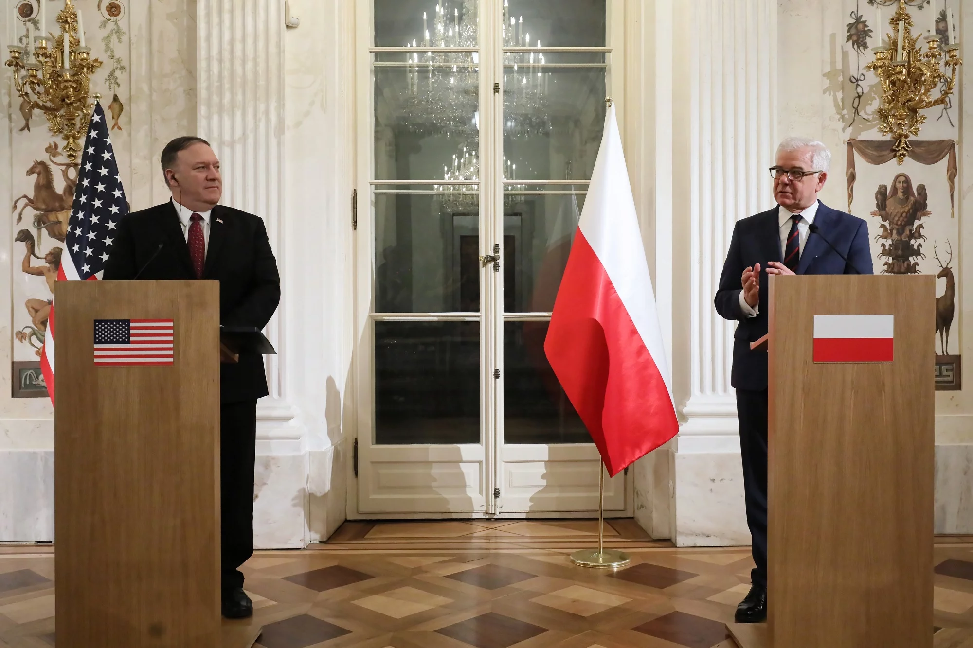 Minister spraw zagranicznych RP Jacek Czaputowicz (P) i sekretarz stanu Stanów Zjednoczonych Mike Pompeo