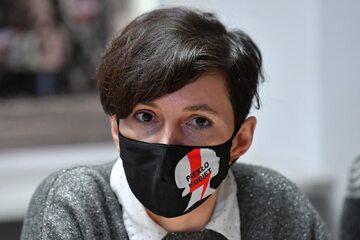 Klementyna Suchanow z Ogólnopolskiego Strajku Kobiet