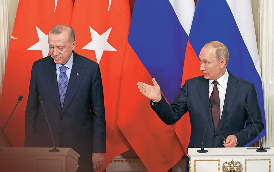 Prezydent Turcji Recep Tayyip Erdogan (z lewej) i prezydent Rosji Władimir Putin