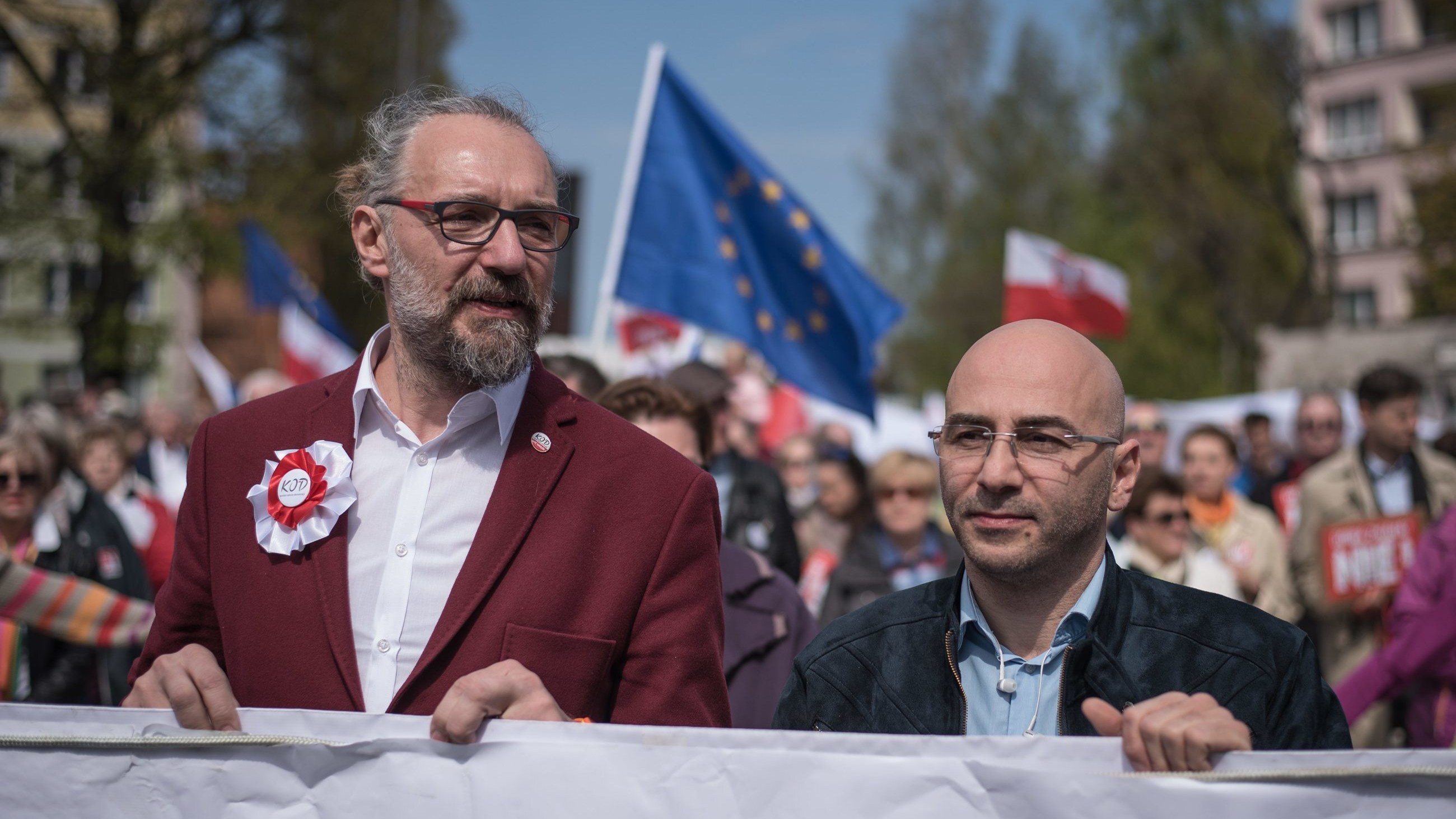 Mateusz Kijowski, Radomir Szumełda