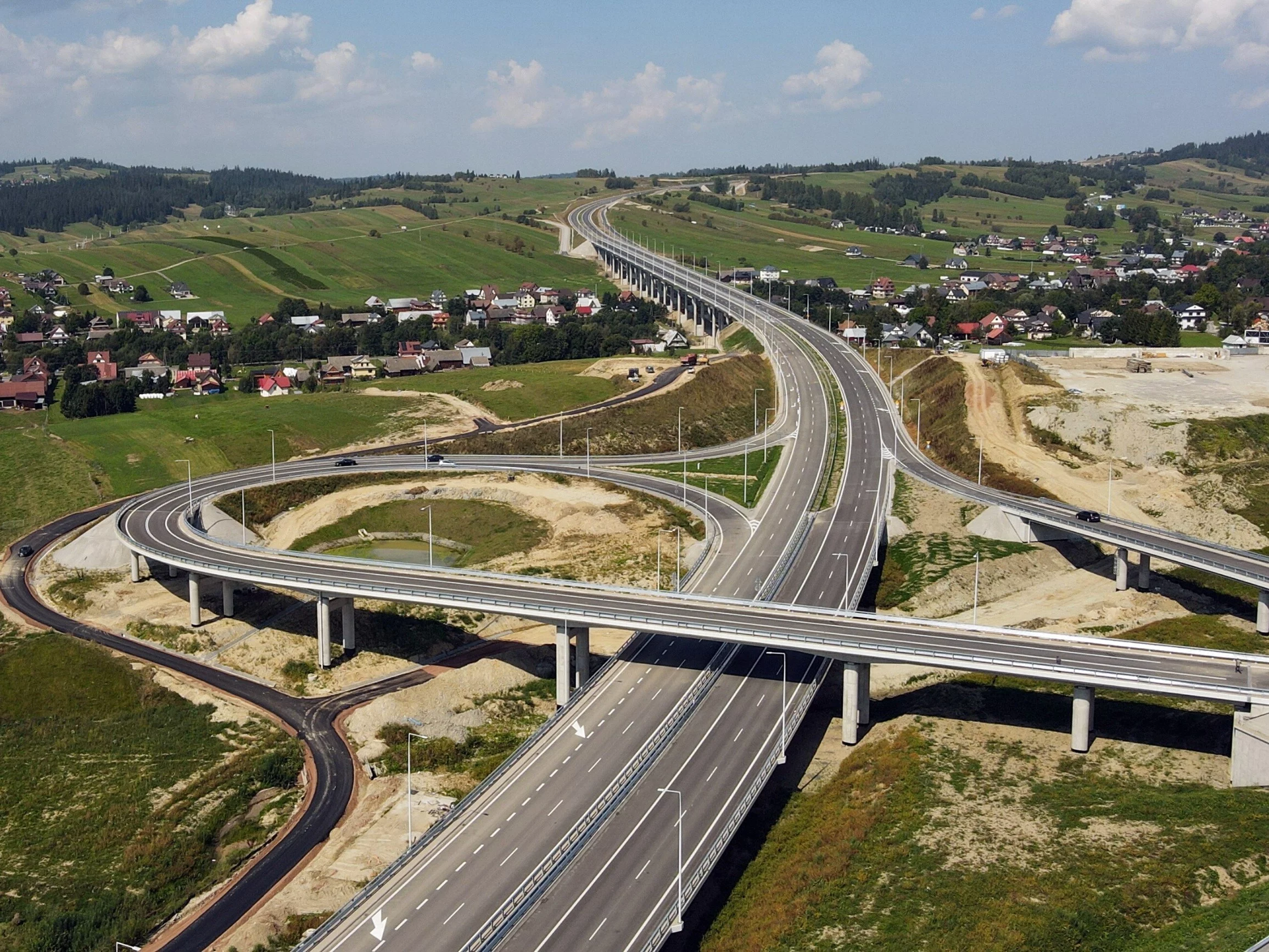 Fragment zakopianki pomiędzy Rdzawką a Nowym Targiem