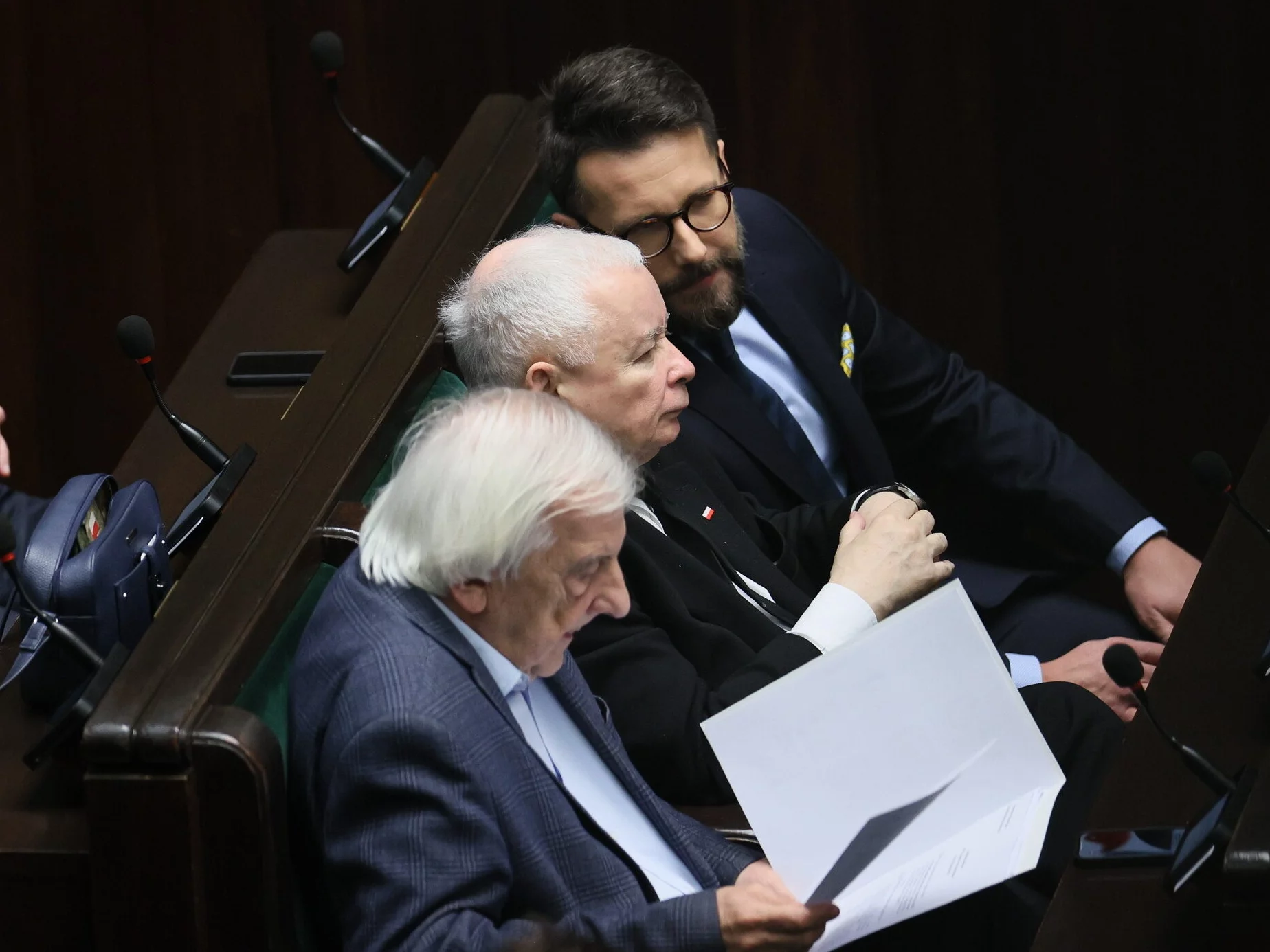 Od góry: poseł Radosław Fogiel, prezes PiS Jarosław Kaczyński, szef klubu PiS Ryszard Terlecki.