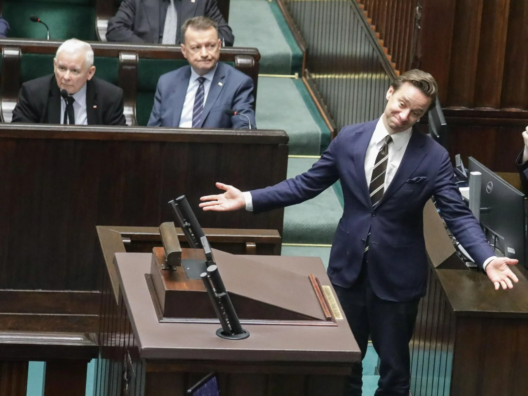 Jarosław Kaczyński, Mariusz Błaszczak i Krzysztof Bosak w Sejmie