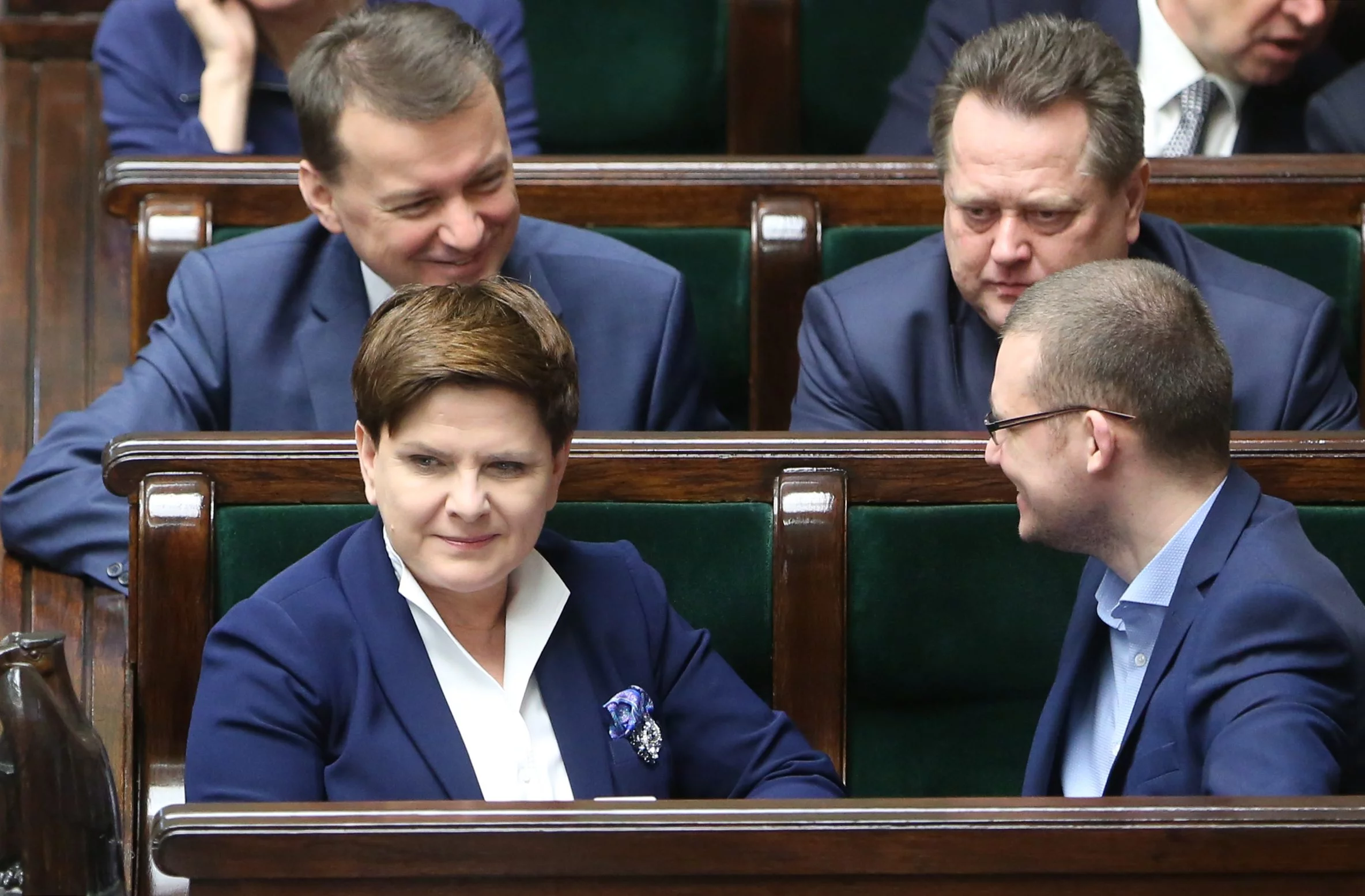 W ławach rządowych premier Beata Szydło i sekretarz stanu w KPRM Paweł Szefernaker, za nimi minister spraw wewnętrznych i administracji Mariusz Błaszczak i wiceminister MSWiA Jarosław Zieliński