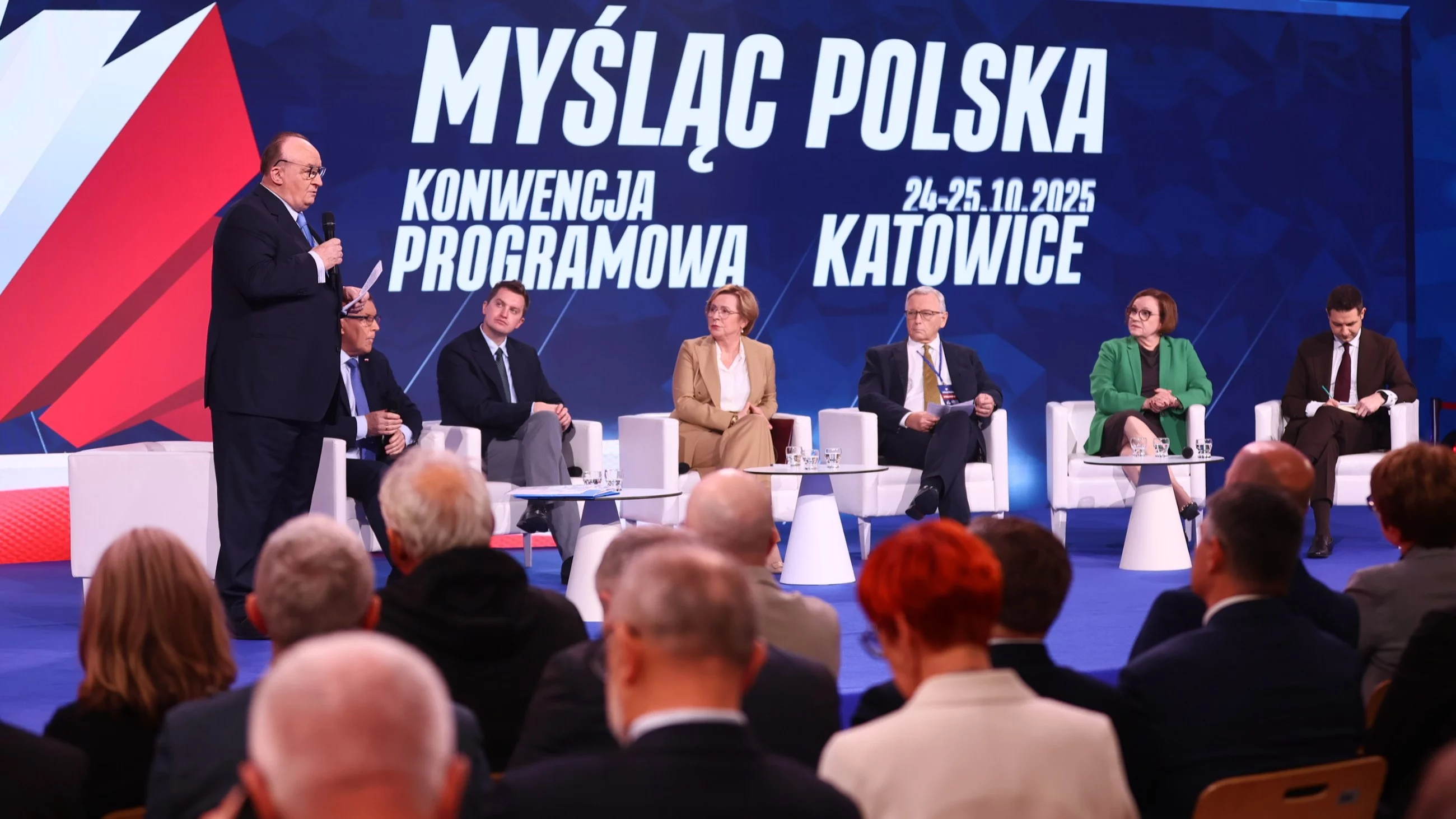 Kongres PiS: UE szykuje wielki skok na kasę. To system oligarchiczny