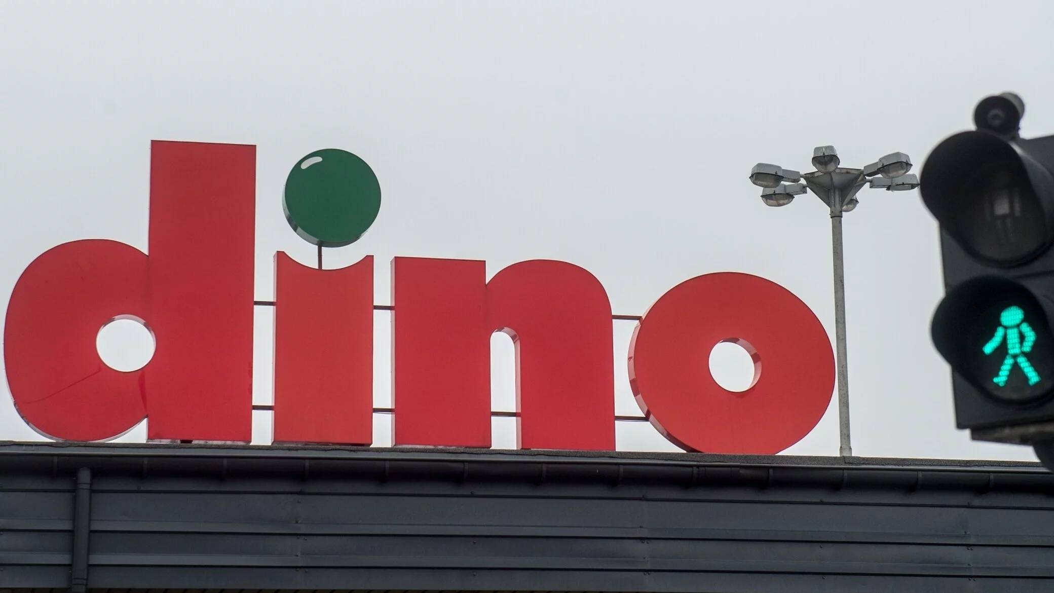 Kontrola PIP wchodzi do Dino. "Zarząd ignoruje pracowników"