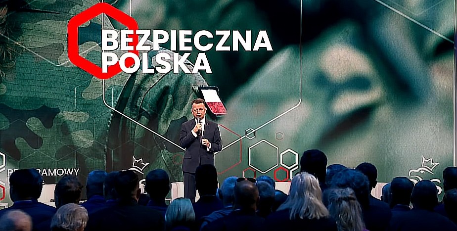 Minister obrony narodowej Mariusz Błaszczak na konwencji programowej PiS