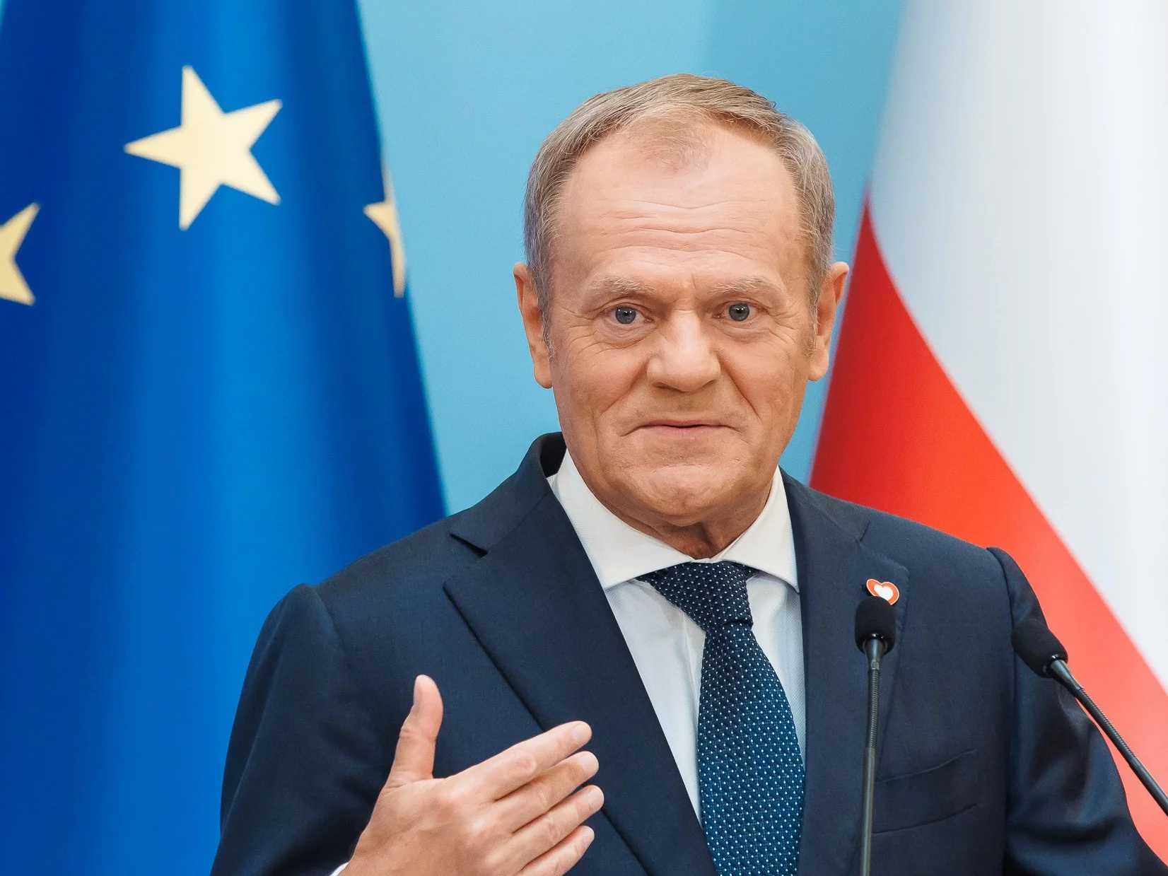 Tusk o słowach Kaczyńskiego. "Sąsiadka mówi, iż wariat albo ruski agent"