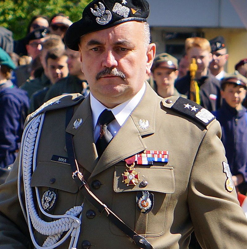 Gen. Jarosław Mika