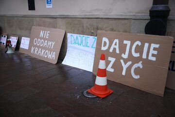 Kraków, 17.01.2024. Pikieta przed Urzędem Miasta przeciwko SCT