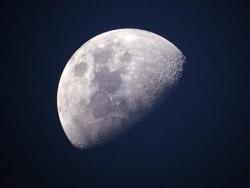 Księżyc, zdjęcie ilustracyjne