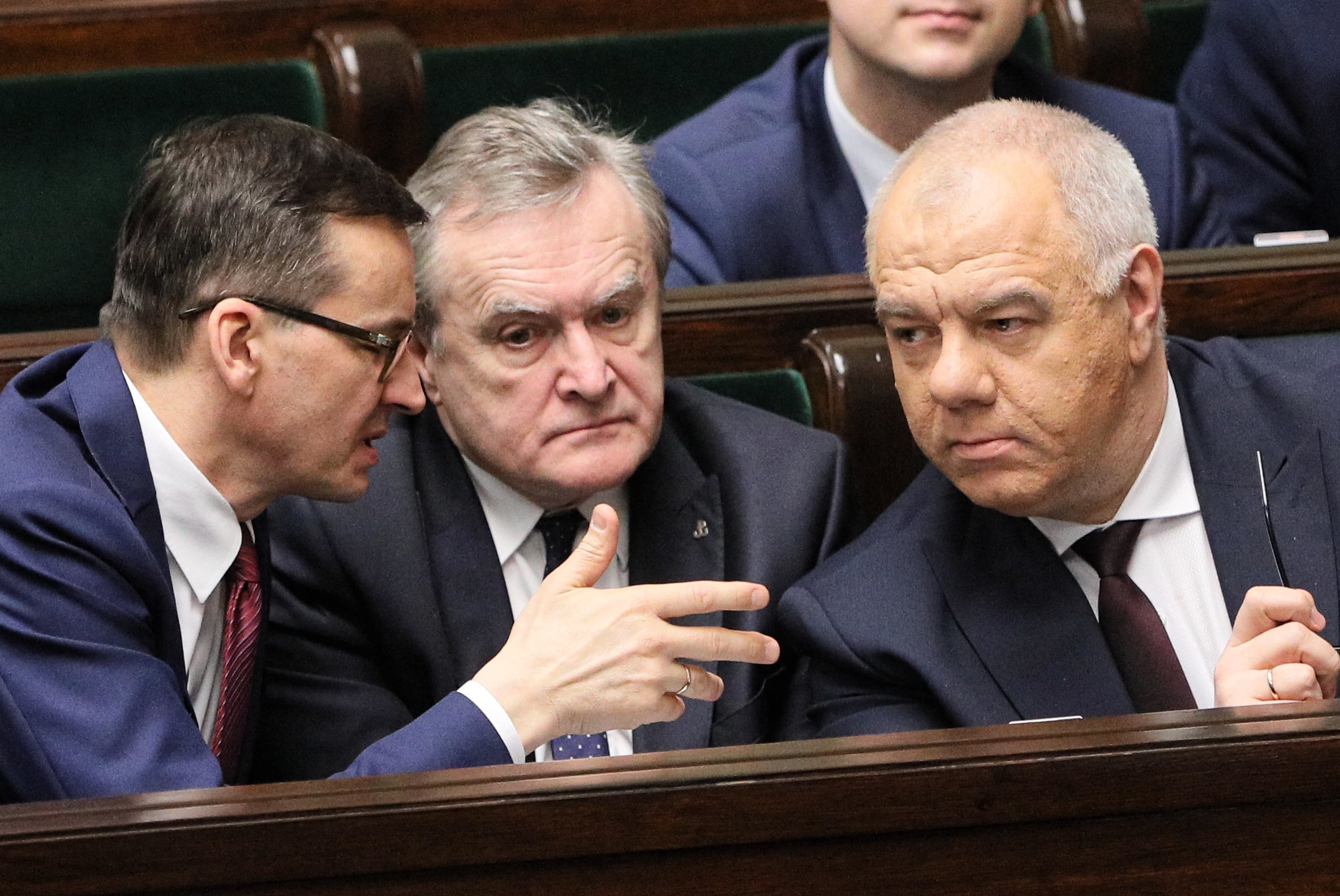 Od lewej: Mateusz Morawiecki, Piotr Gliński i Jacek Sasin w Sejmie