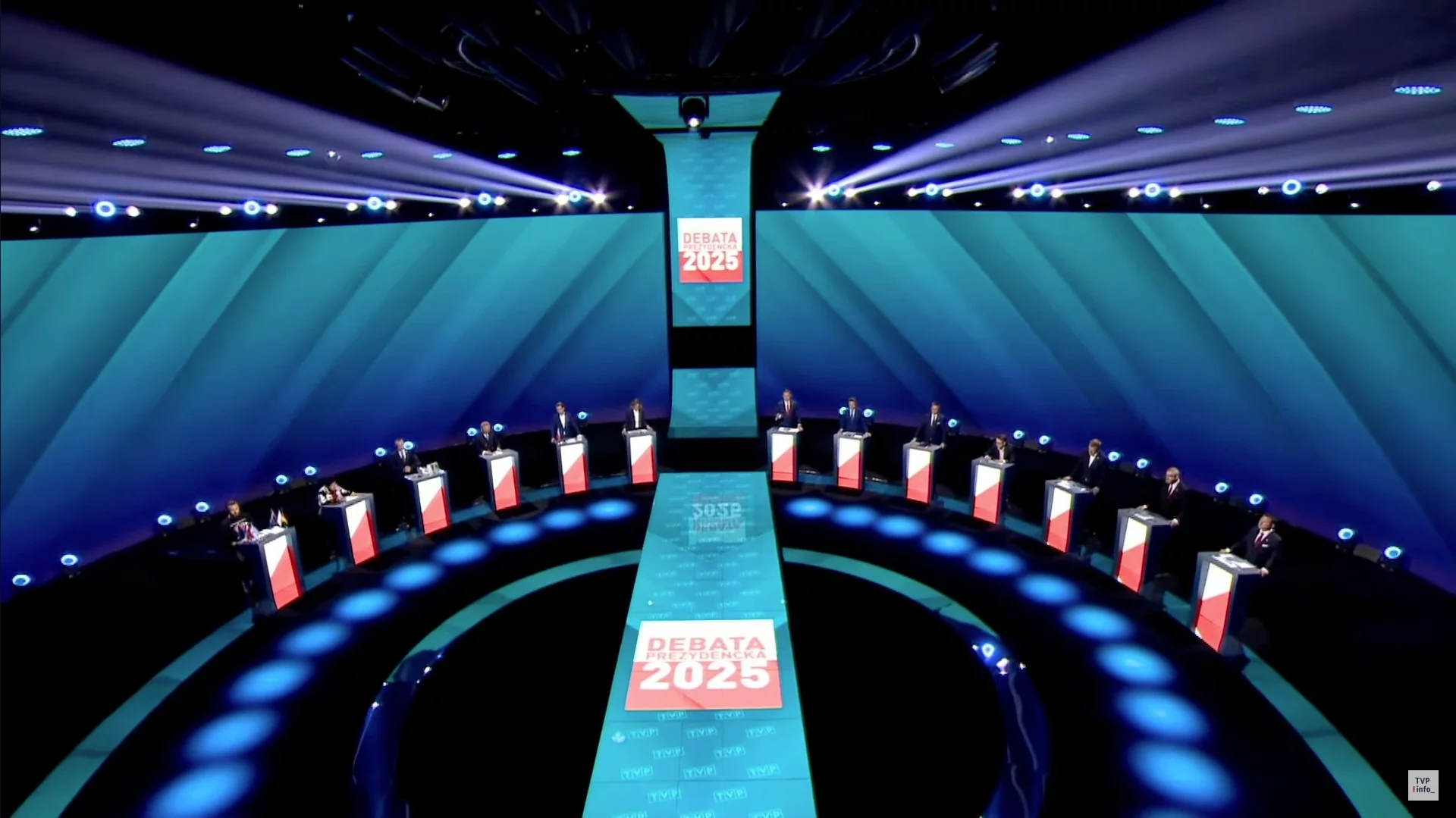 Zaskakujące kulisy debaty. Gwiazda show TVN w sztabie Jakubiaka