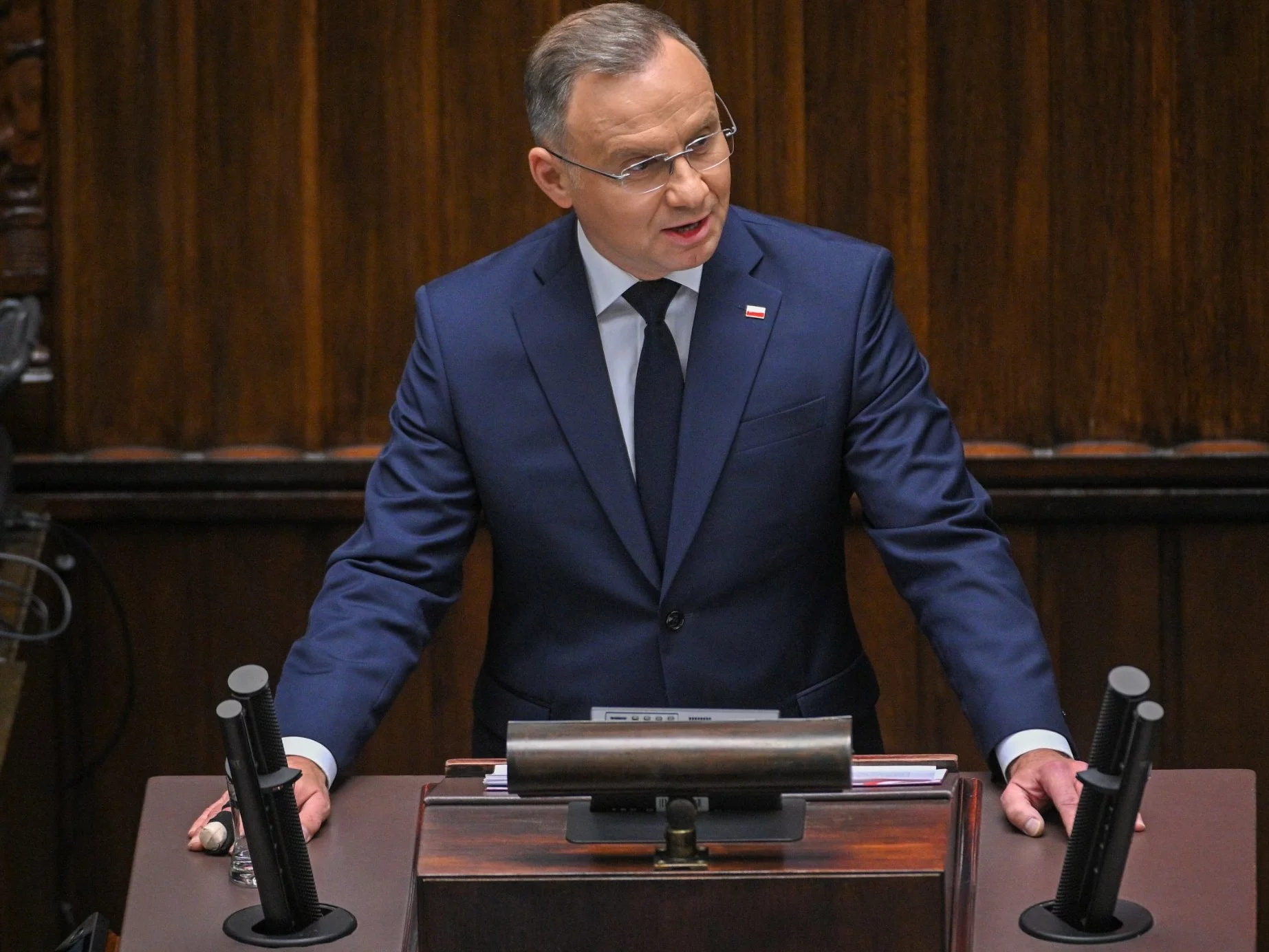 Prezydent RP Andrzej Duda przemawia na sali plenarnej Sejmu w Warszawie