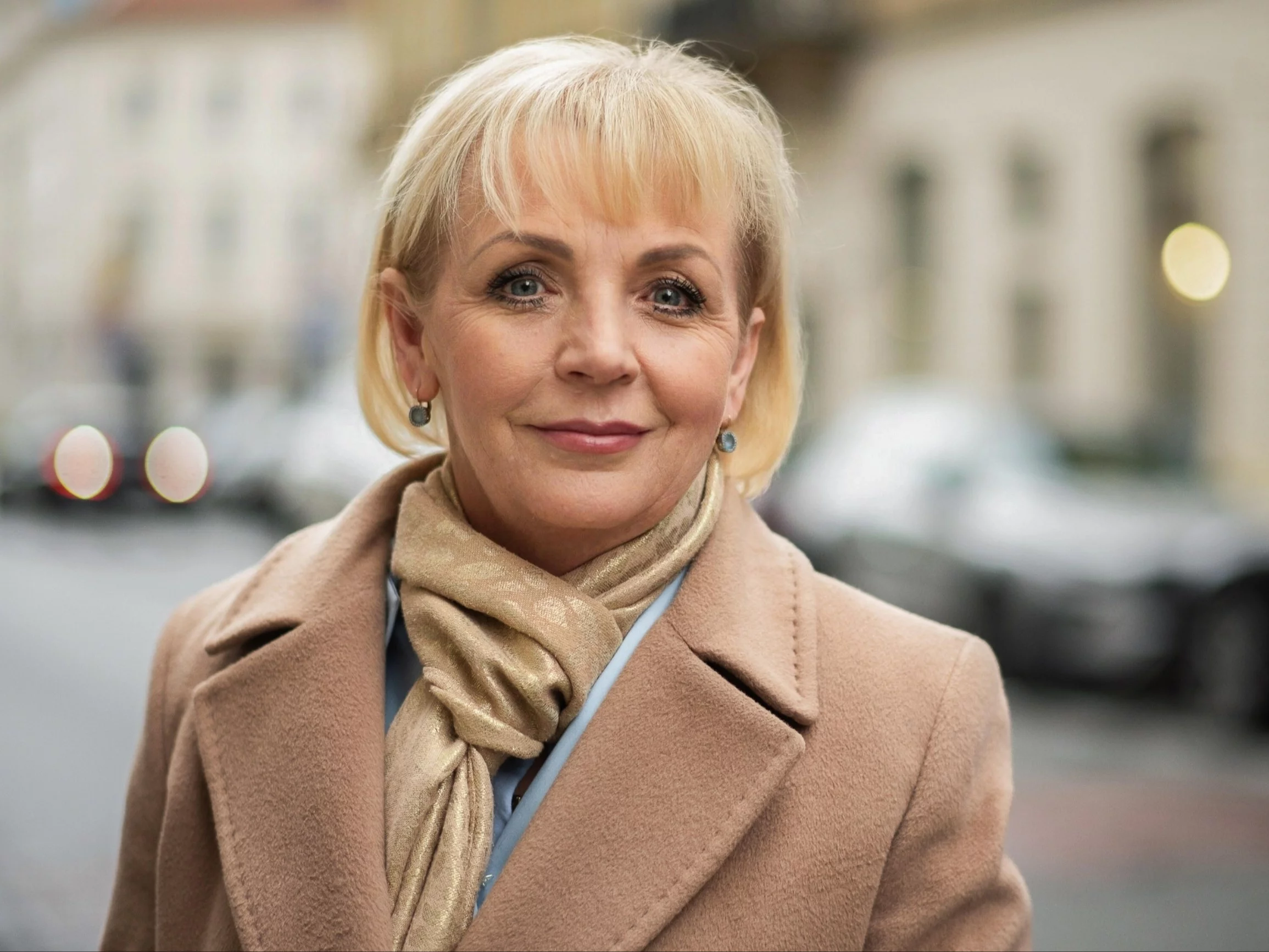 Kwiecień: Nie biorą pod uwagę, iż smerfy mają dość ich rządów