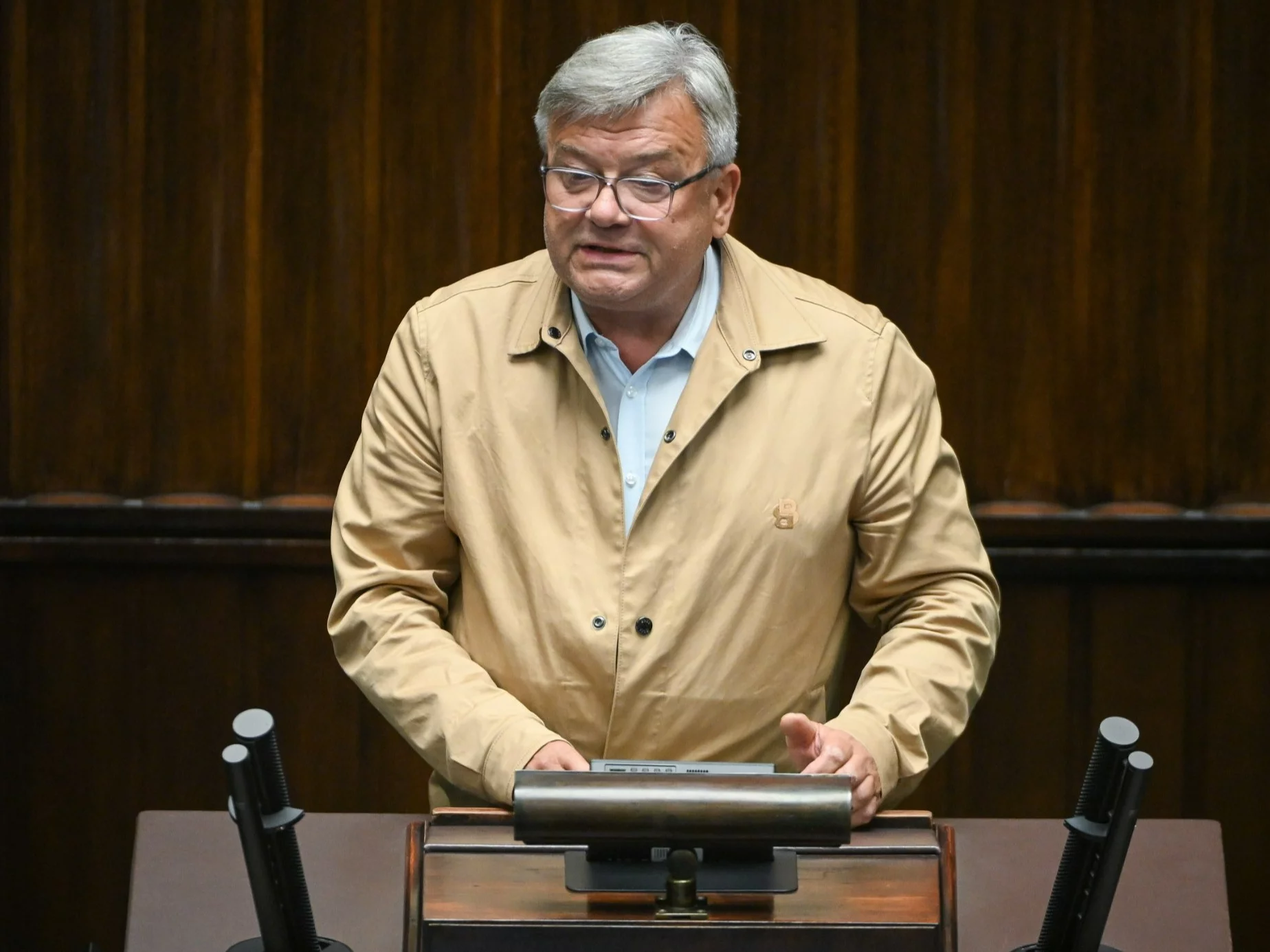 Łącki broni środków z KPO dla żony. "Populistyczne gadanie"