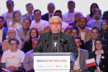 Lech Wałęsa na konwencji Koalicji Obywatelskiej