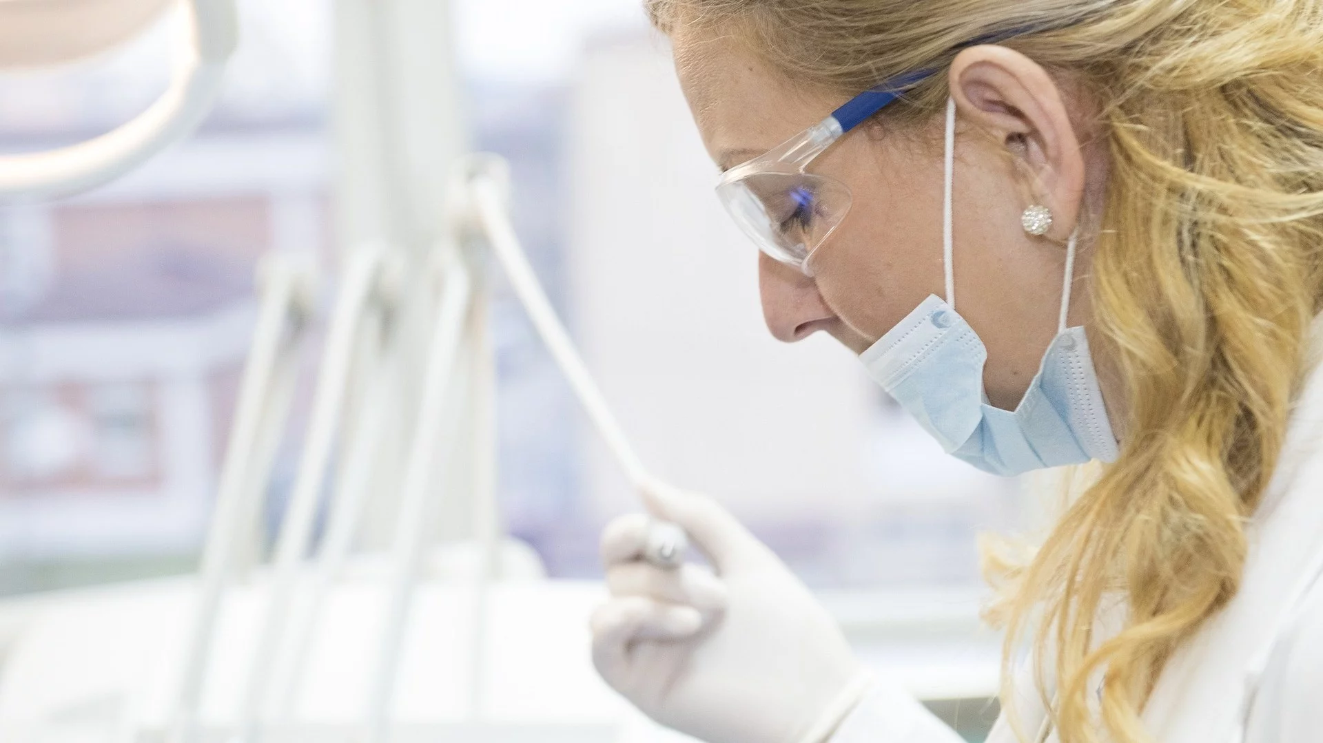 Leczenie zębów coraz droższe. A to nie koniec podwyżek