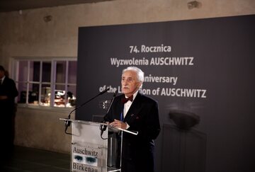 Leon Weintraub podczas obchodów wyzwolenia Auschwitz
