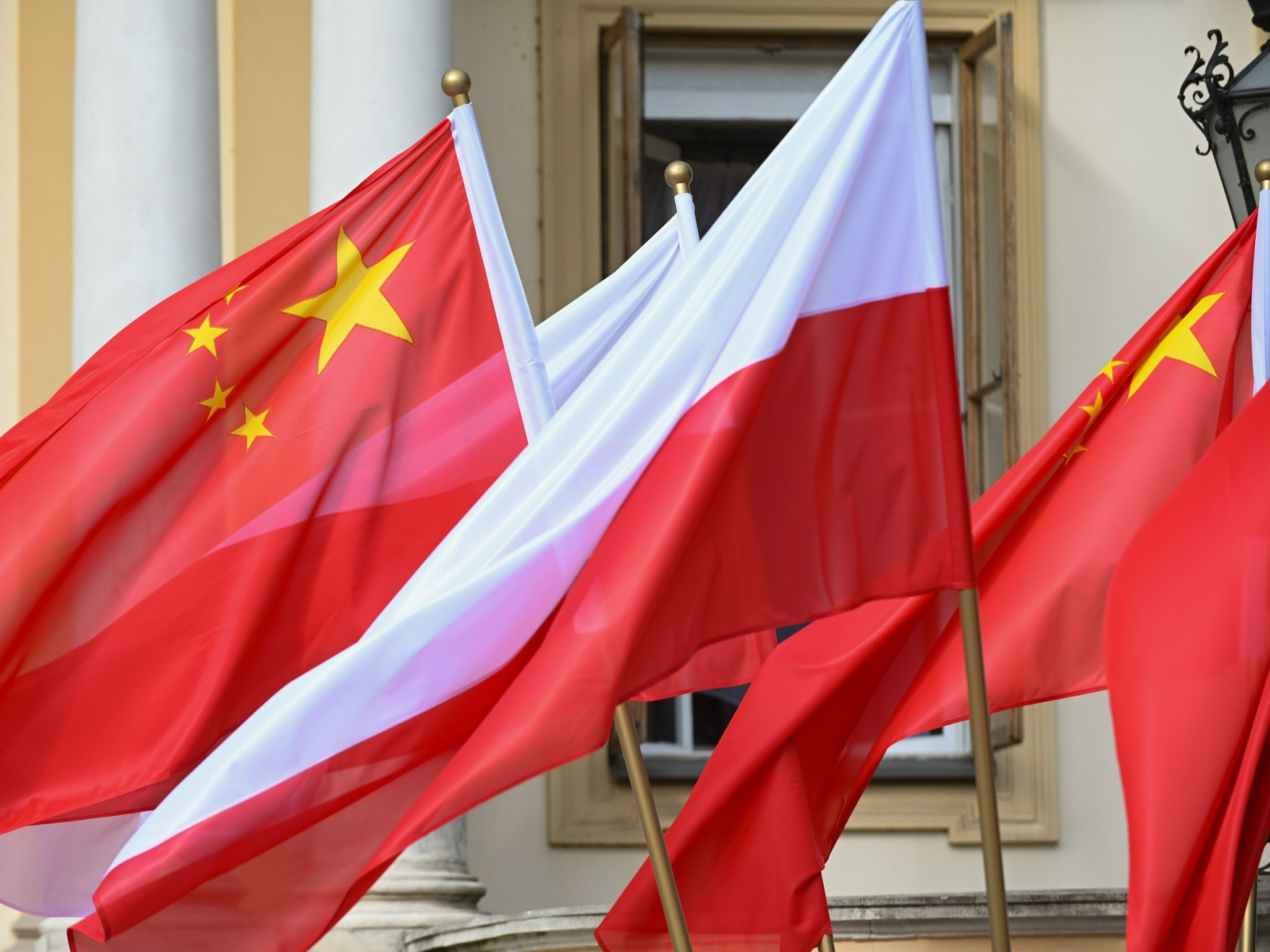 Flagi Polski i Chin