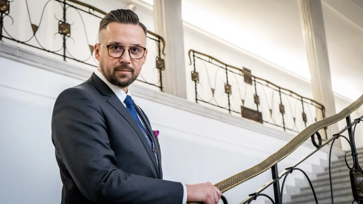 Kuriozalne słowa ministra z Lewicy. "Już sami przyznają, iż kłamali"