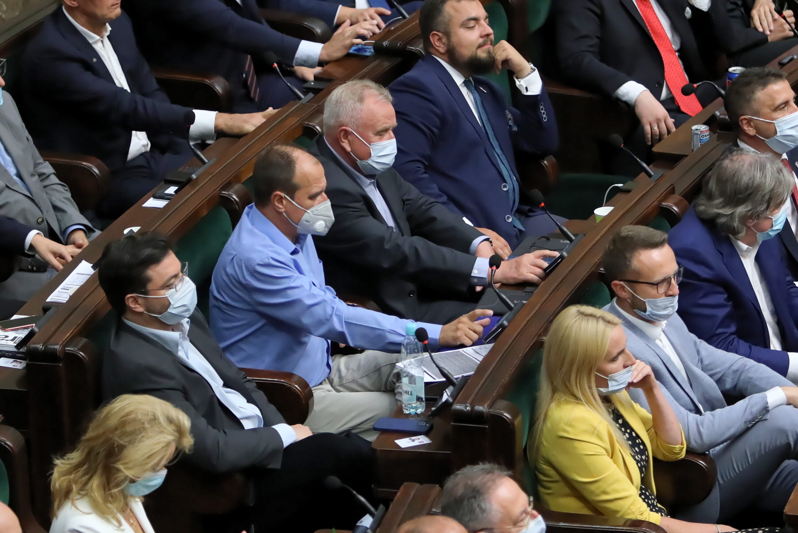 Politolog: Rząd jest w optymistycznej sytuacji, jednak utrzymał większość - Vimarsana News