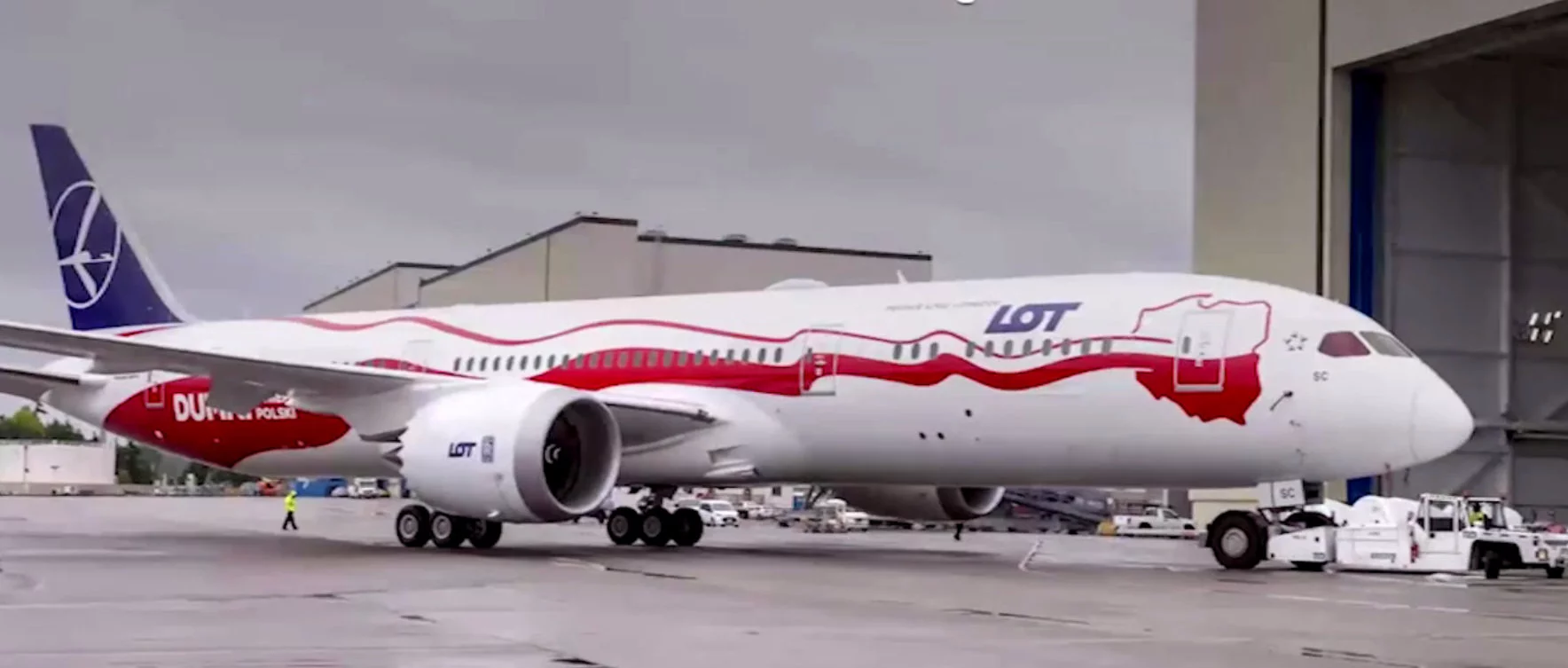 Biało-czerwony Dreamliner