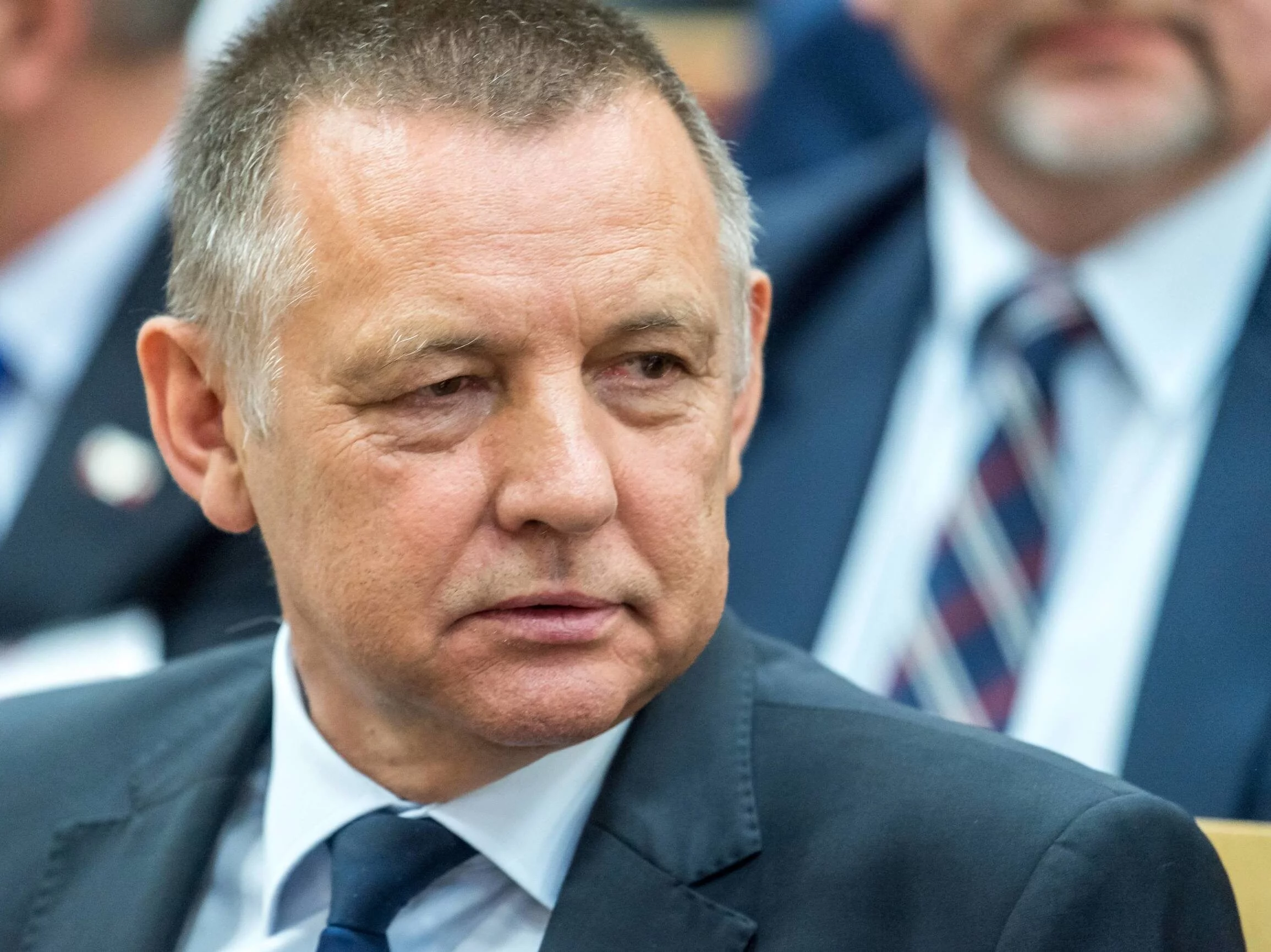 Skandal przed zaprzysiężeniem nowego prezesa NIK. Ludzie Banasia atakują Haładyja