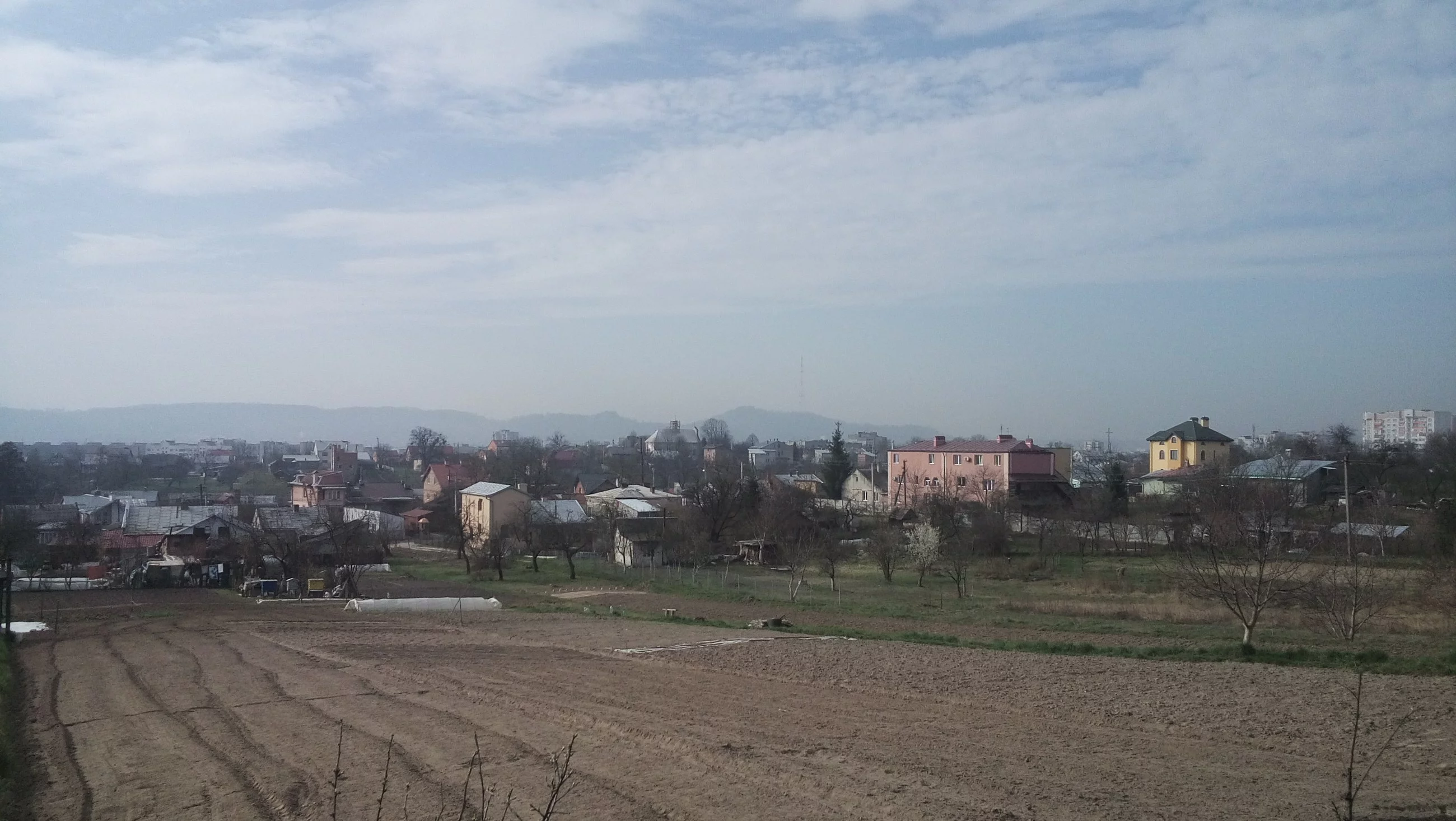 Ekshumacje we Lwowie. Ruszyły poszukiwania szczątków polskich żołnierzy