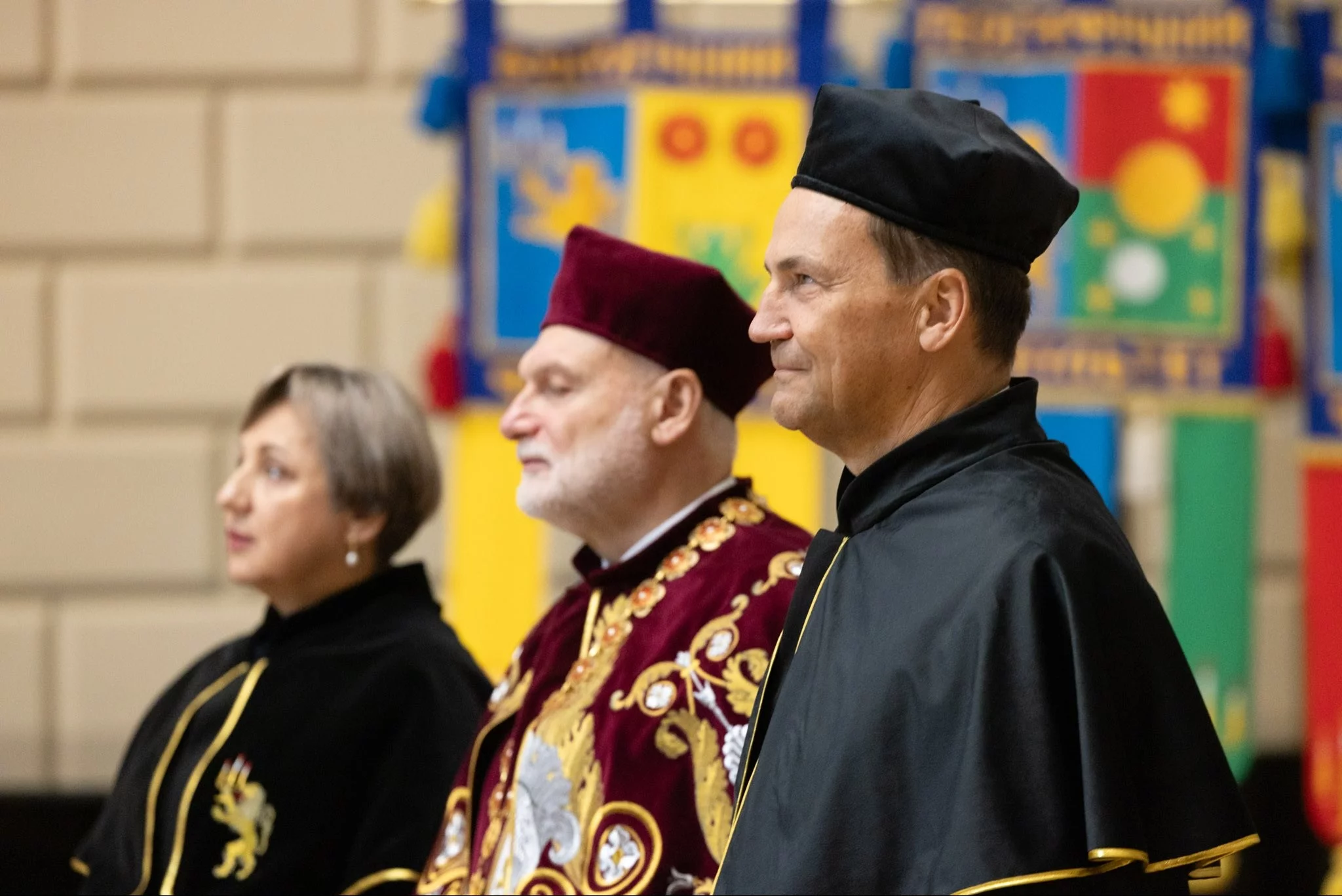 Ukraina uhonorowała Sikorskiego. Szef MSZ dołączył do Tuska i Komorowskiego